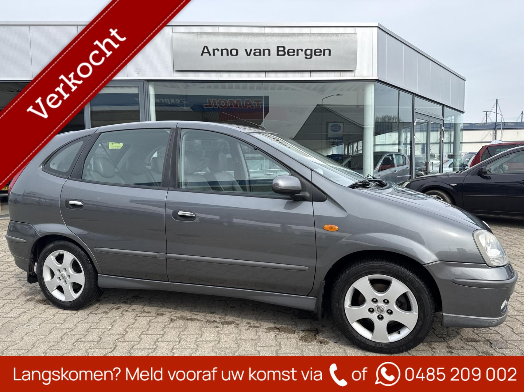 Nissan Almera Tino 1.8 Tekna, leder/alcantara, climatronic, cruisecontrol, leder/alcantara, trekhaak, navigatie, achteruitrijcamera, top onderhouden !! 2003 - voorkant