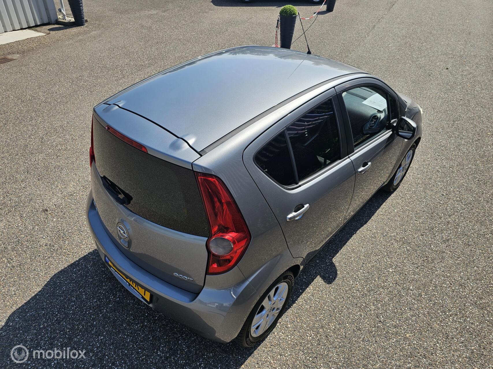 Foto van Opel Agila