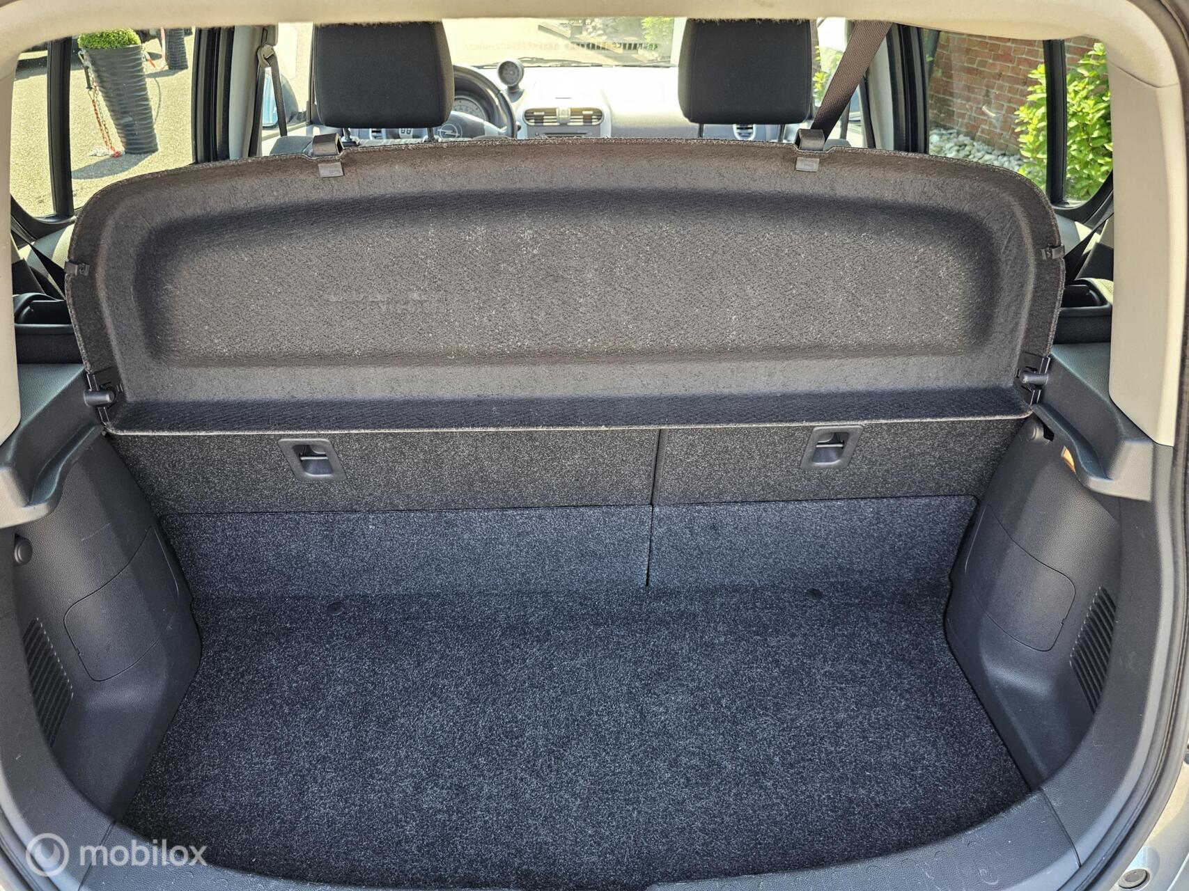 Foto van Opel Agila