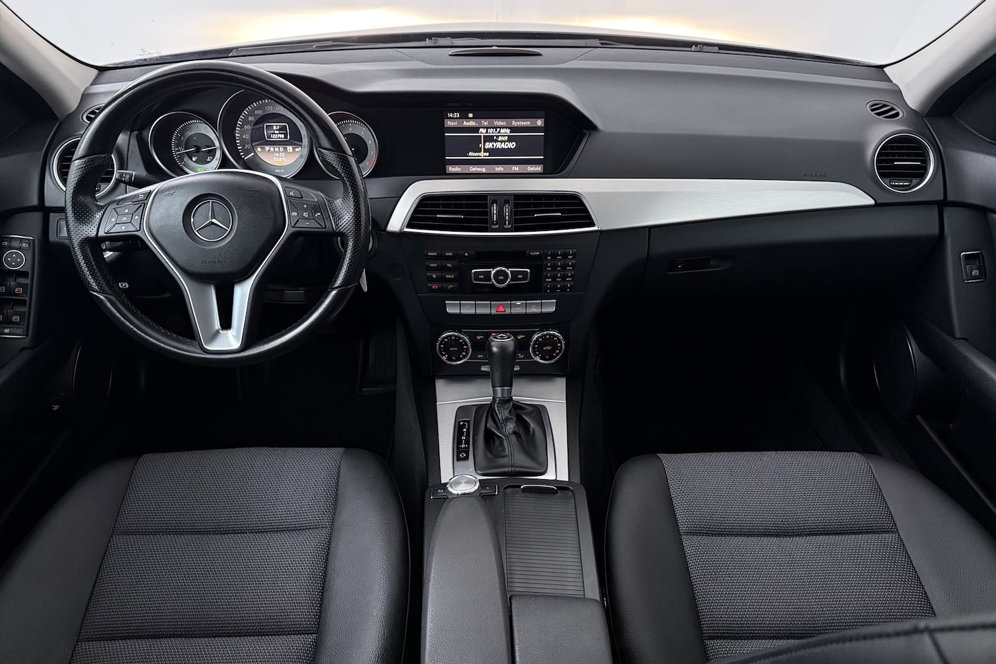 Foto van Mercedes-Benz C 180