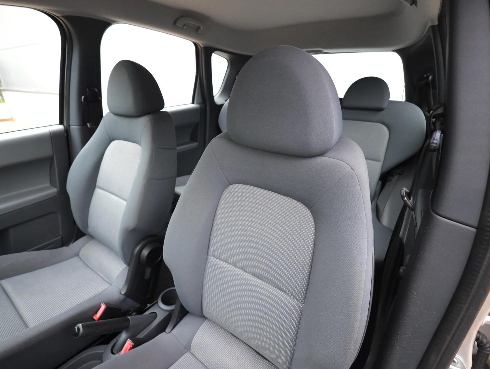 Foto van Mitsubishi Mitsubishi Colt