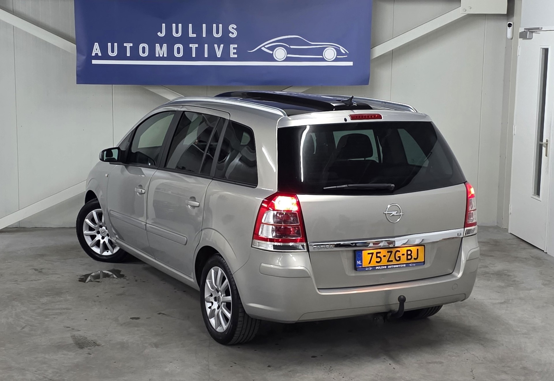 Foto van Opel Zafira