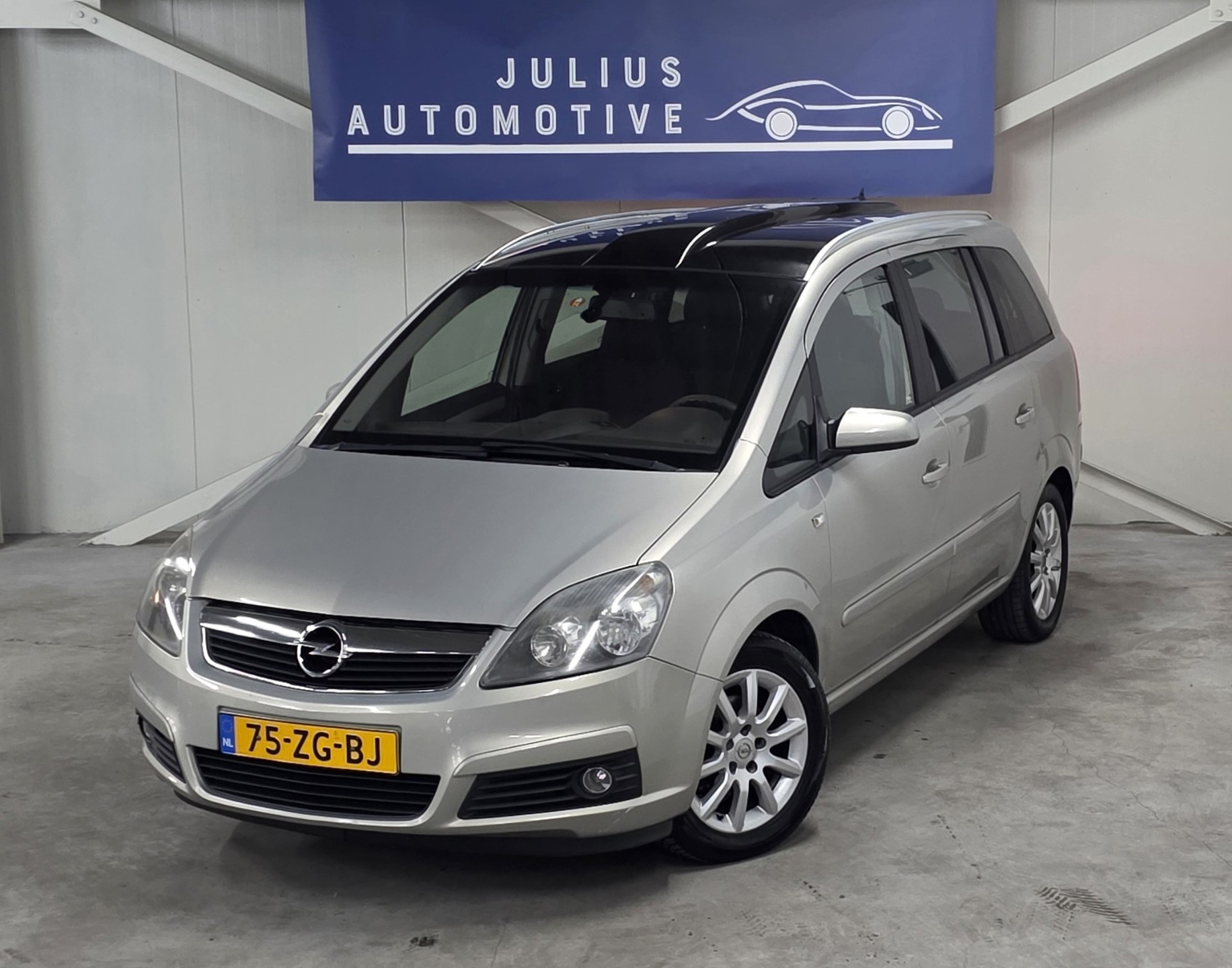Foto van Opel Zafira