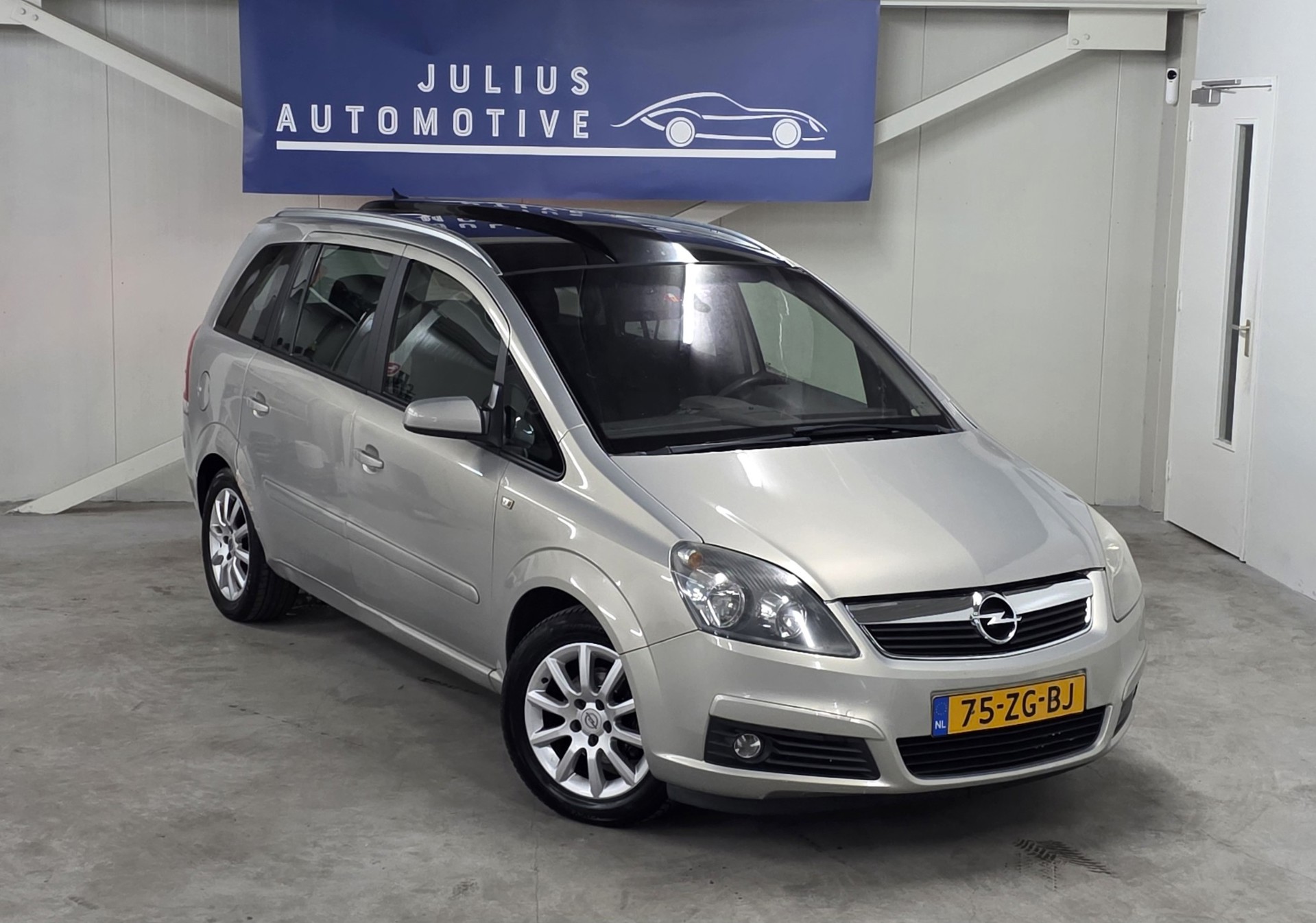 Foto van Opel Zafira