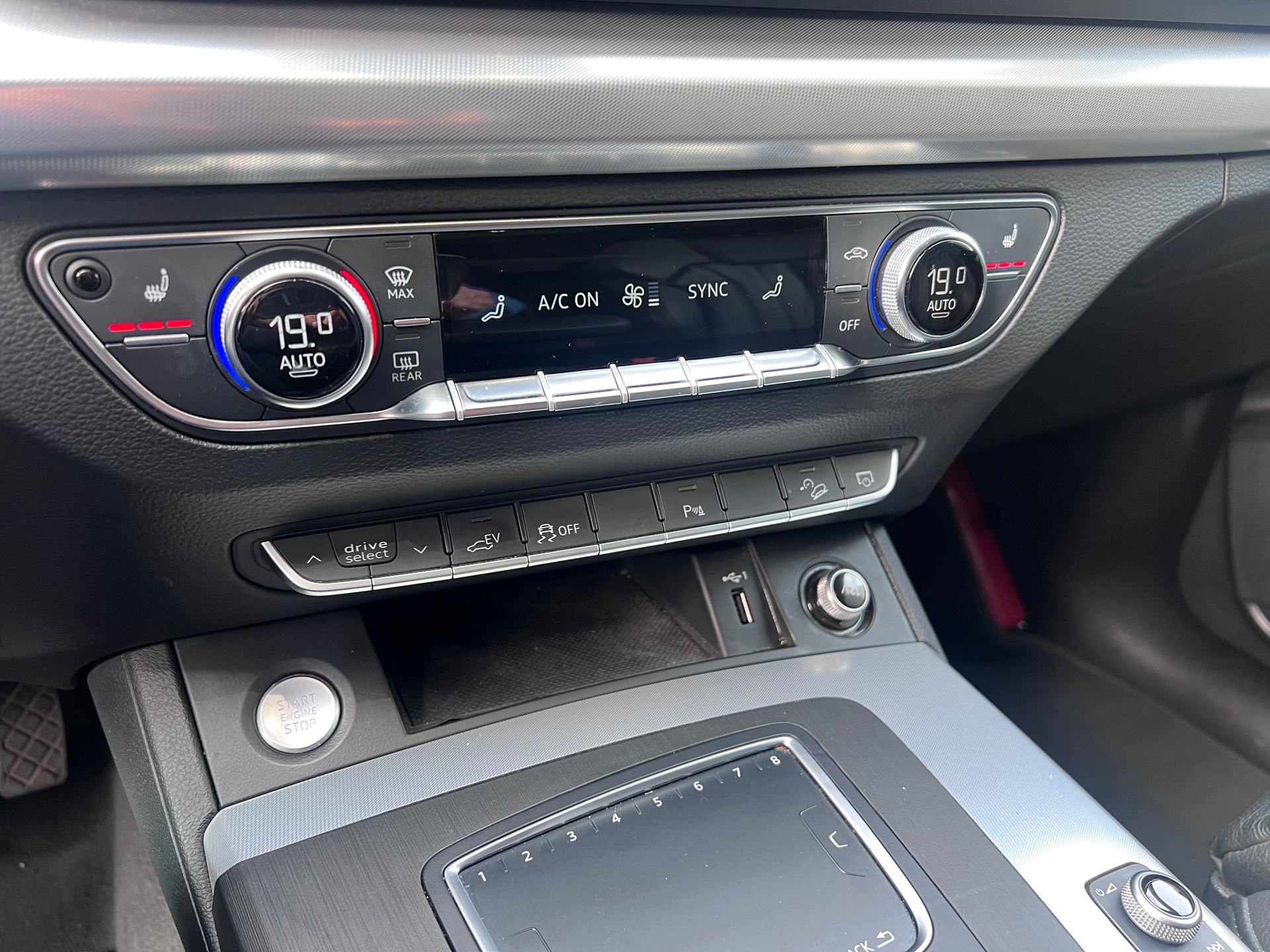 Foto van Audi Q5 55 TFSI E