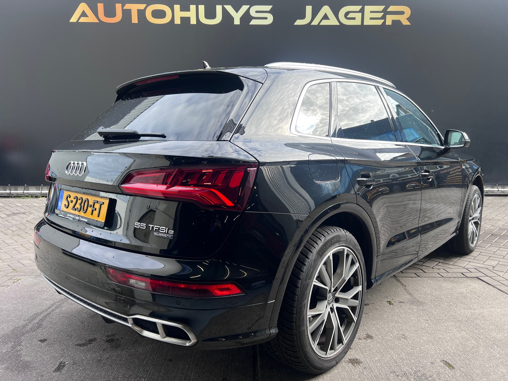 Foto van Audi Q5 55 TFSI E
