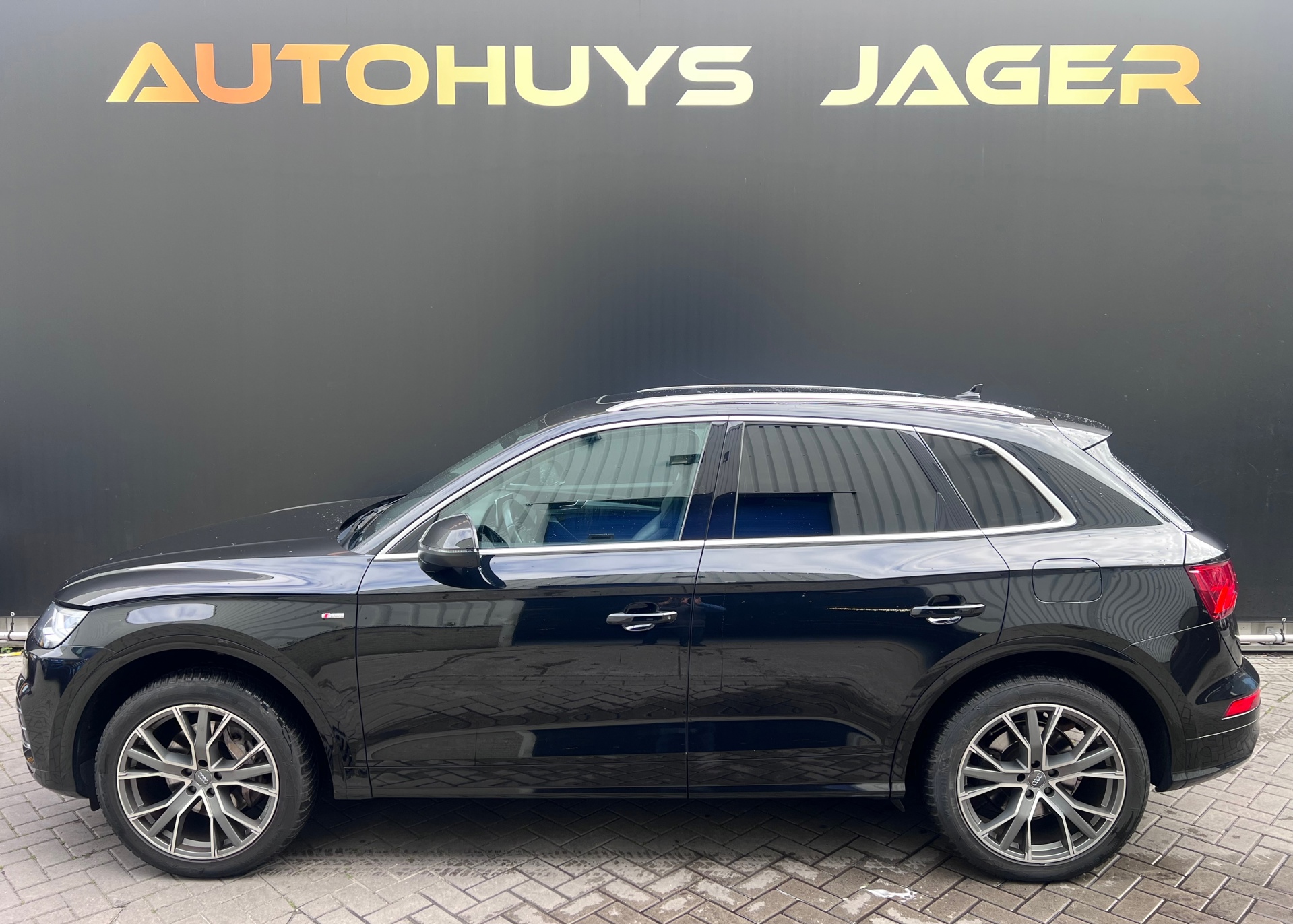 Foto van Audi Q5 55 TFSI E