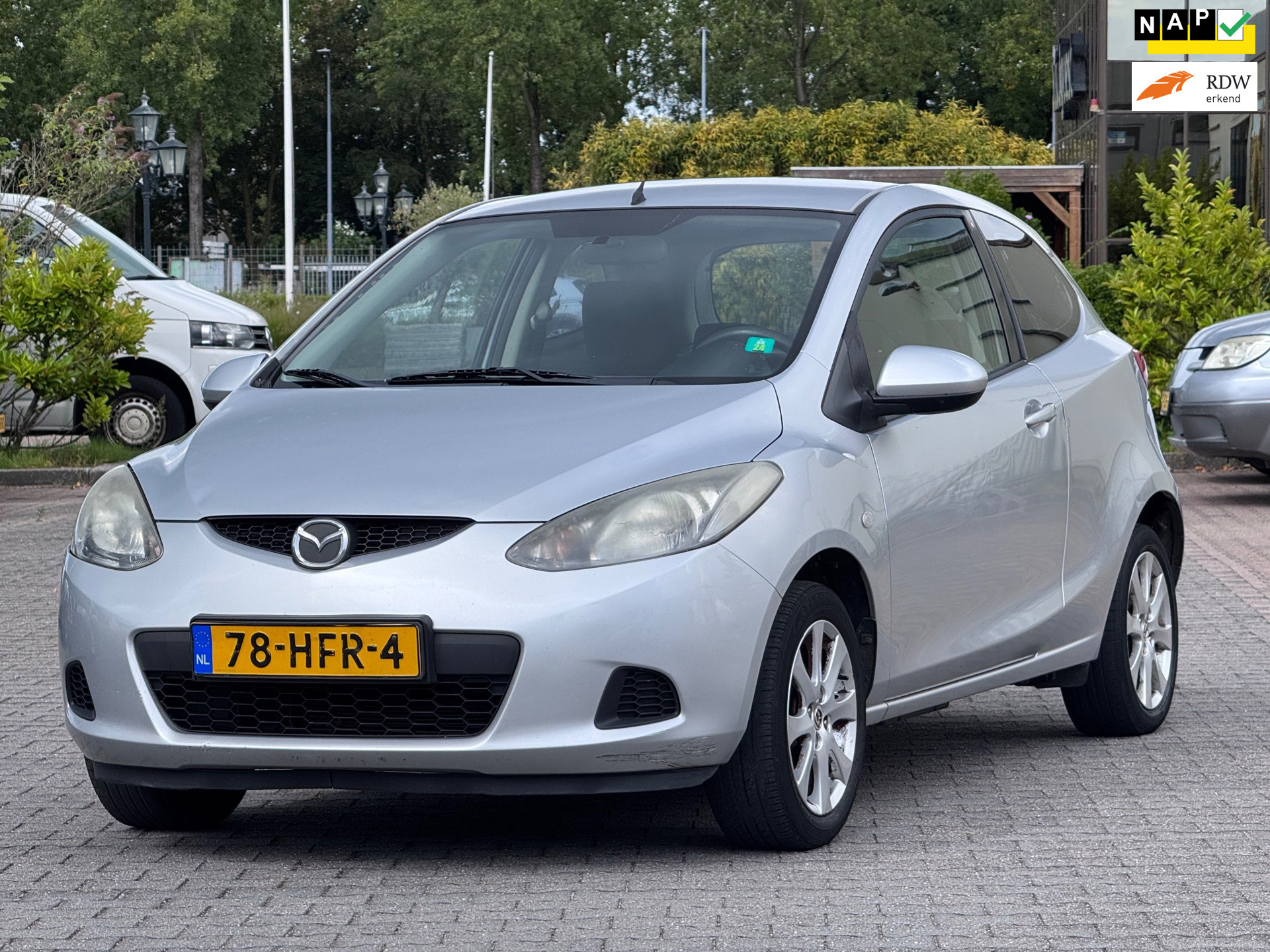 Mazda Mazda 2 1.3 TS | Airco | Elektrische spiegels | Parkeersensoren | 2 sleutels | Onderhoudhistorie | 2008 - voorkant