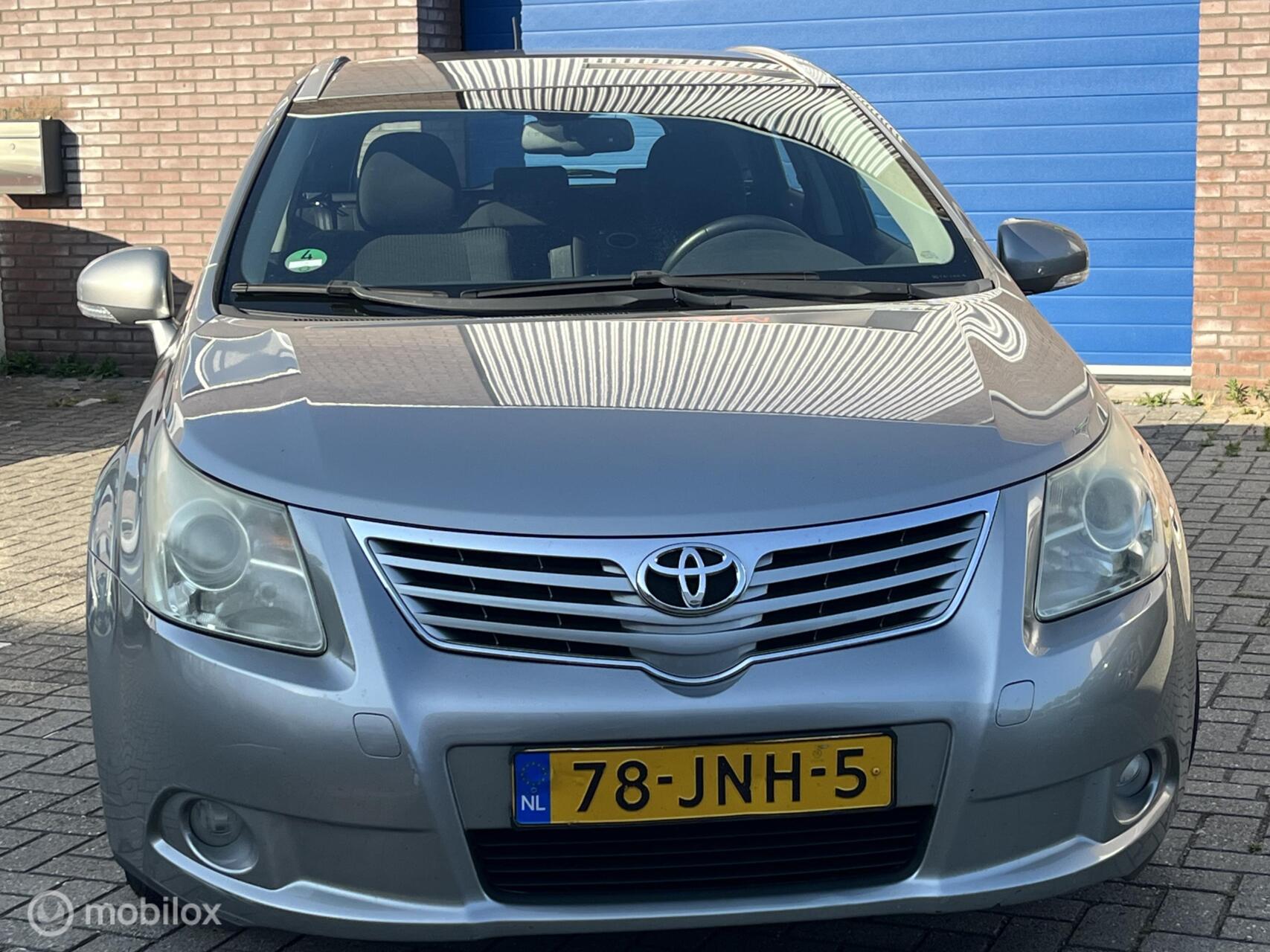 Foto van Toyota Toyota Avensis