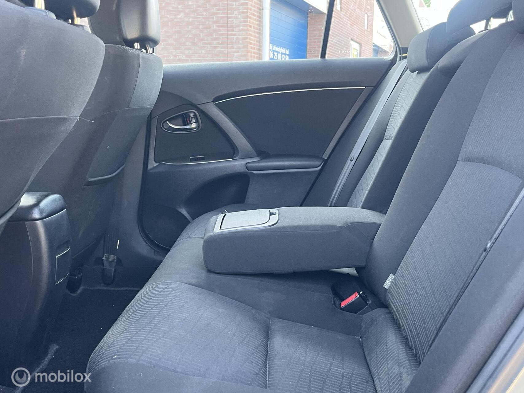 Foto van Toyota Toyota Avensis