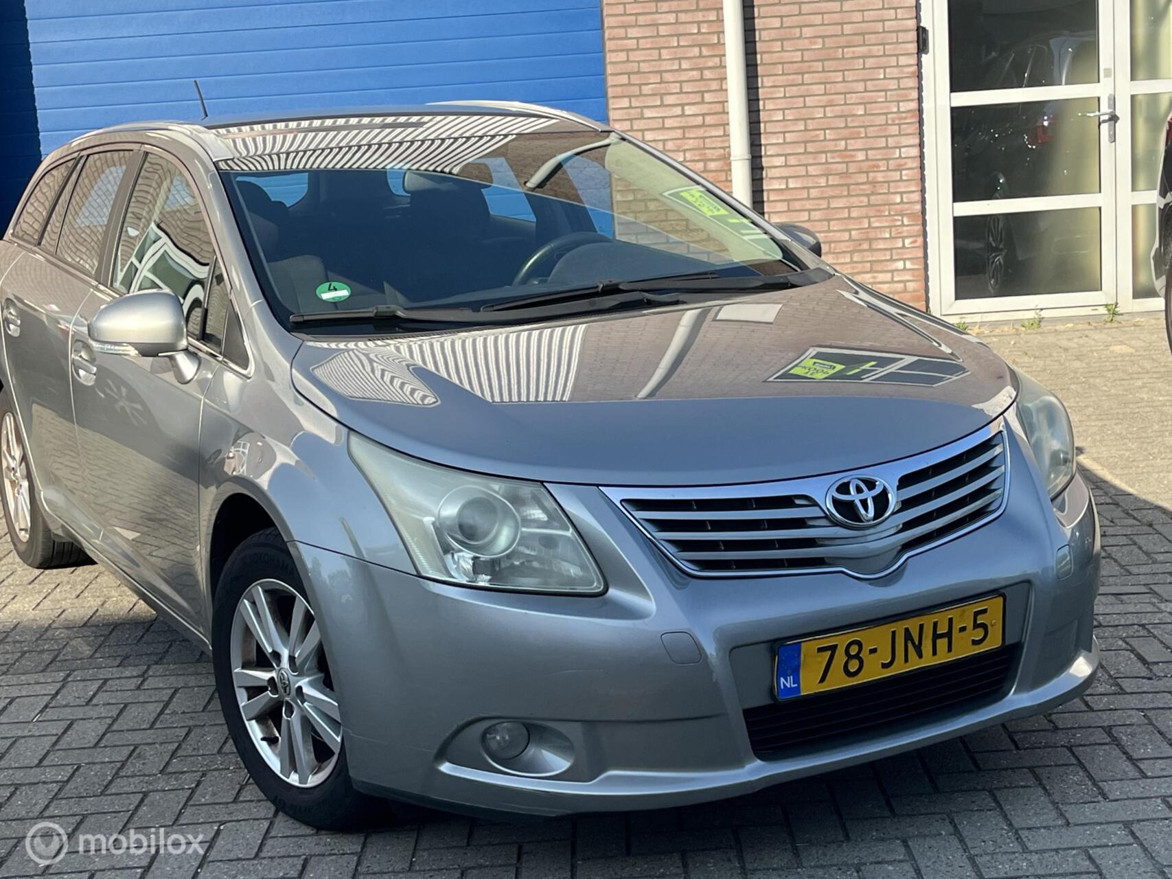 Foto van Toyota Toyota Avensis