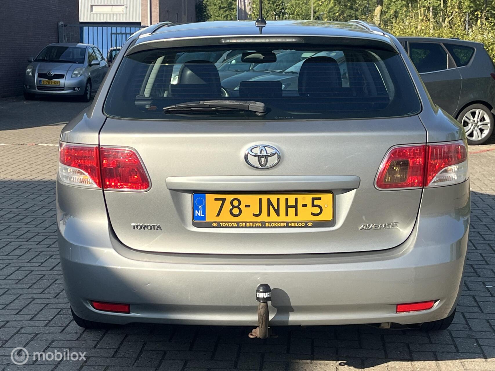 Foto van Toyota Toyota Avensis