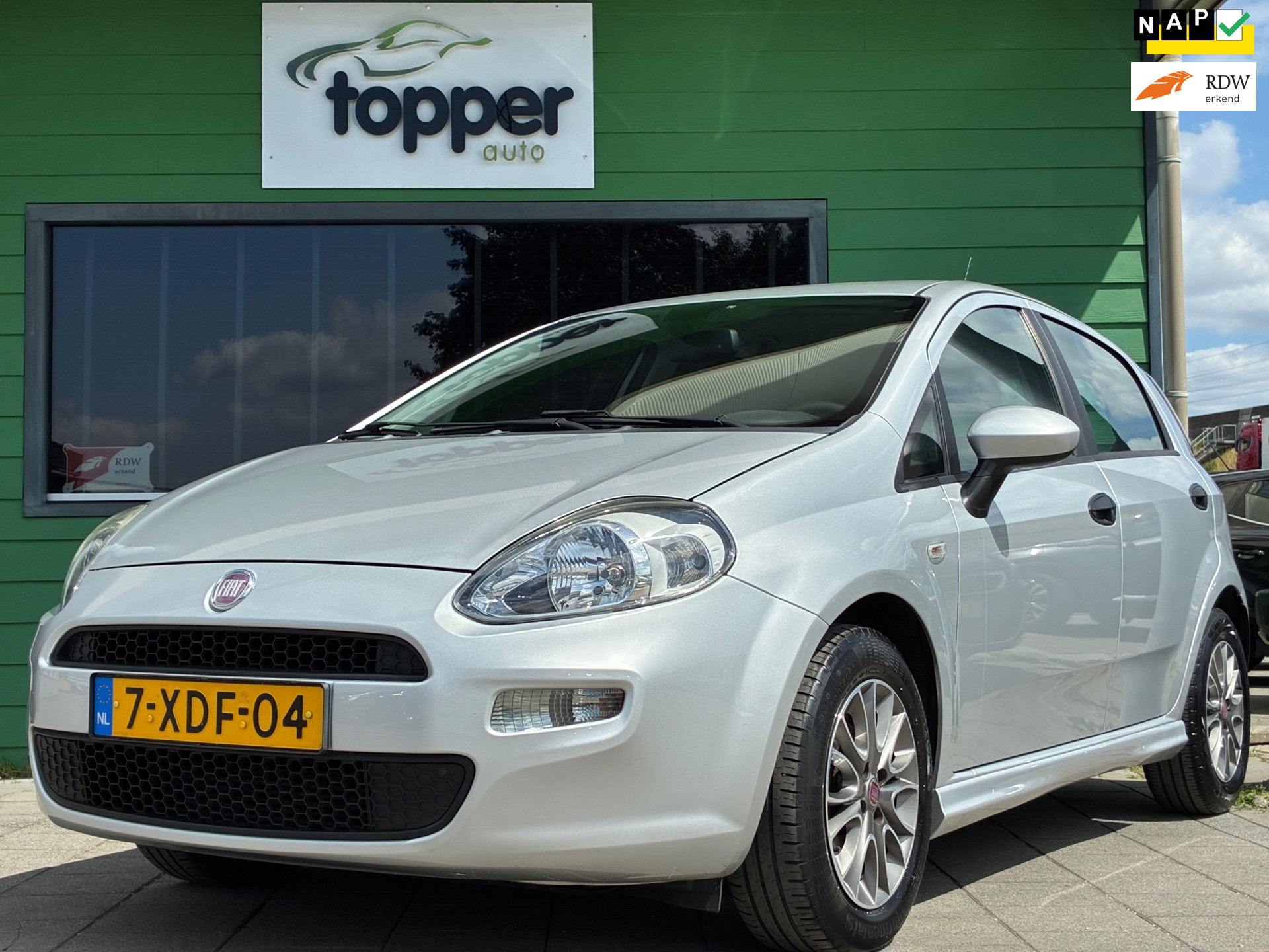 Fiat Fiat Punto 0.9 TwinAir Street|1e Eigenaar|Airco|CruiseControl|Trekhaak|LM-Velgen| 2014 - voorkant