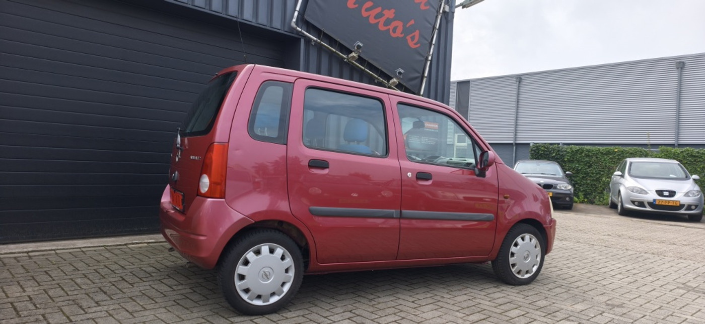 Foto van Opel Agila