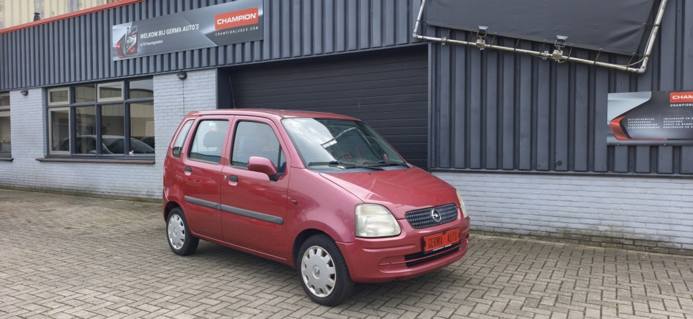 Opel Agila 1.2-16V Comfort 2000 - voorkant