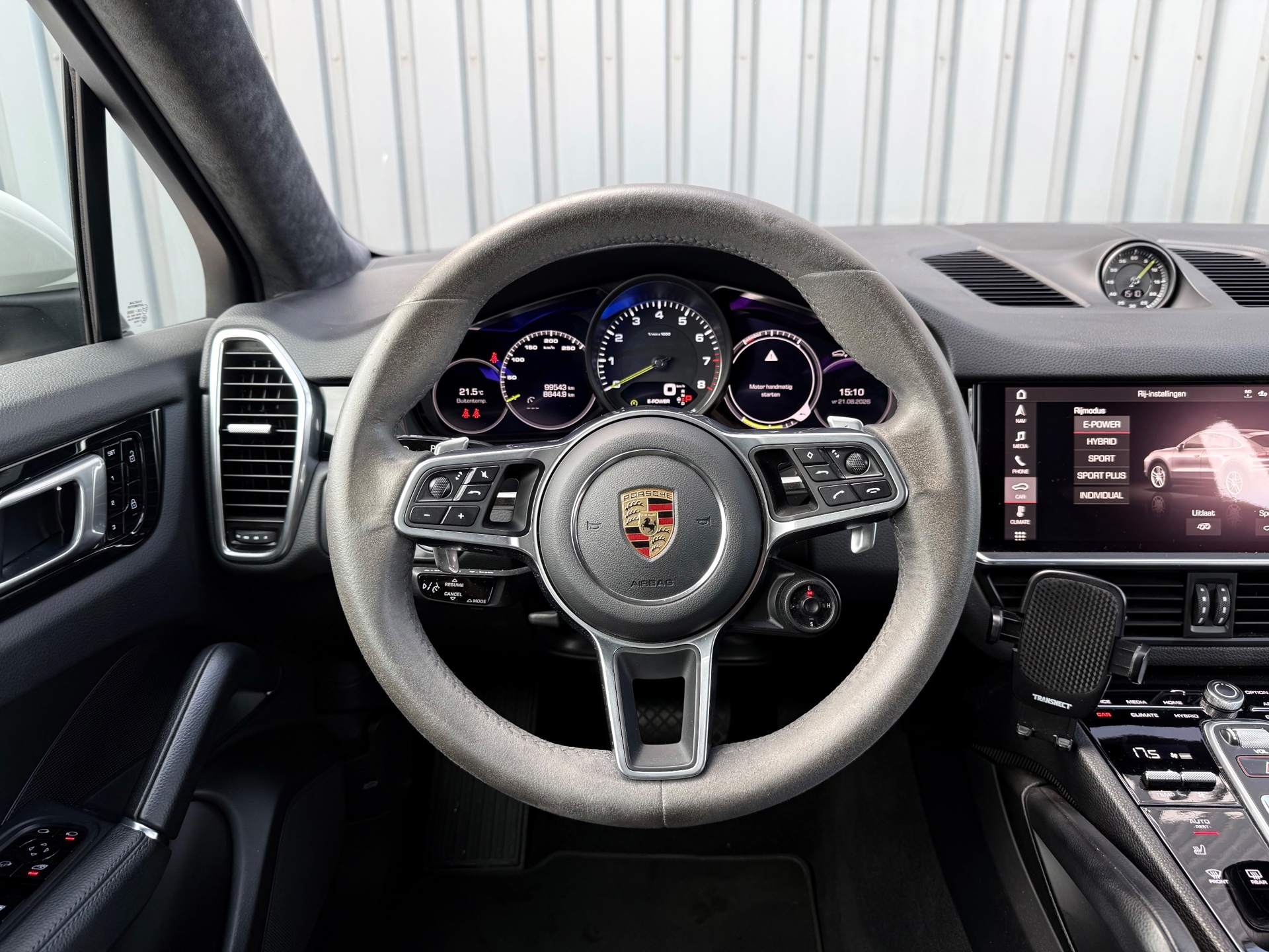 Foto van Porsche Cayenne E-hybrid