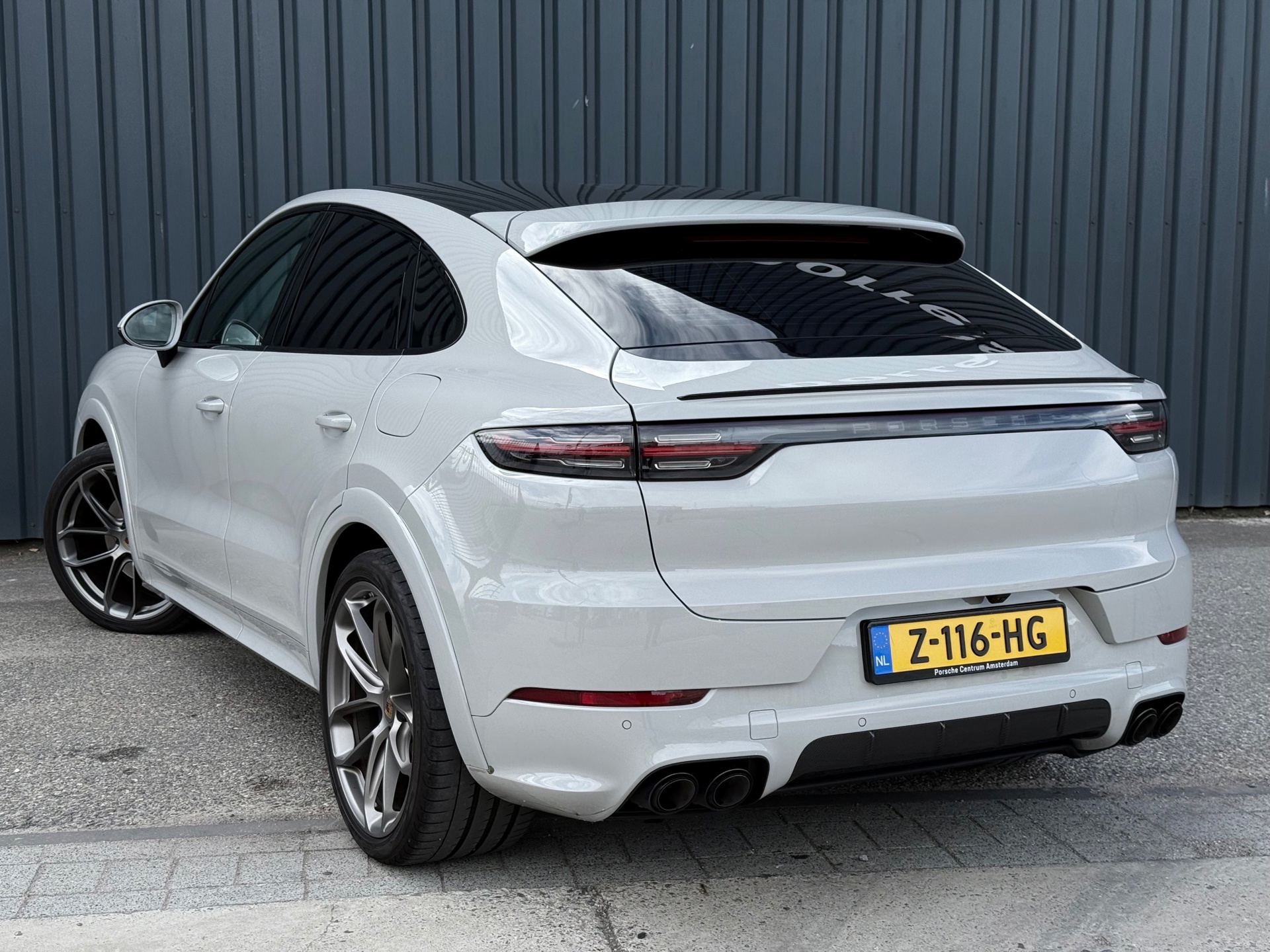 Foto van Porsche Cayenne E-hybrid