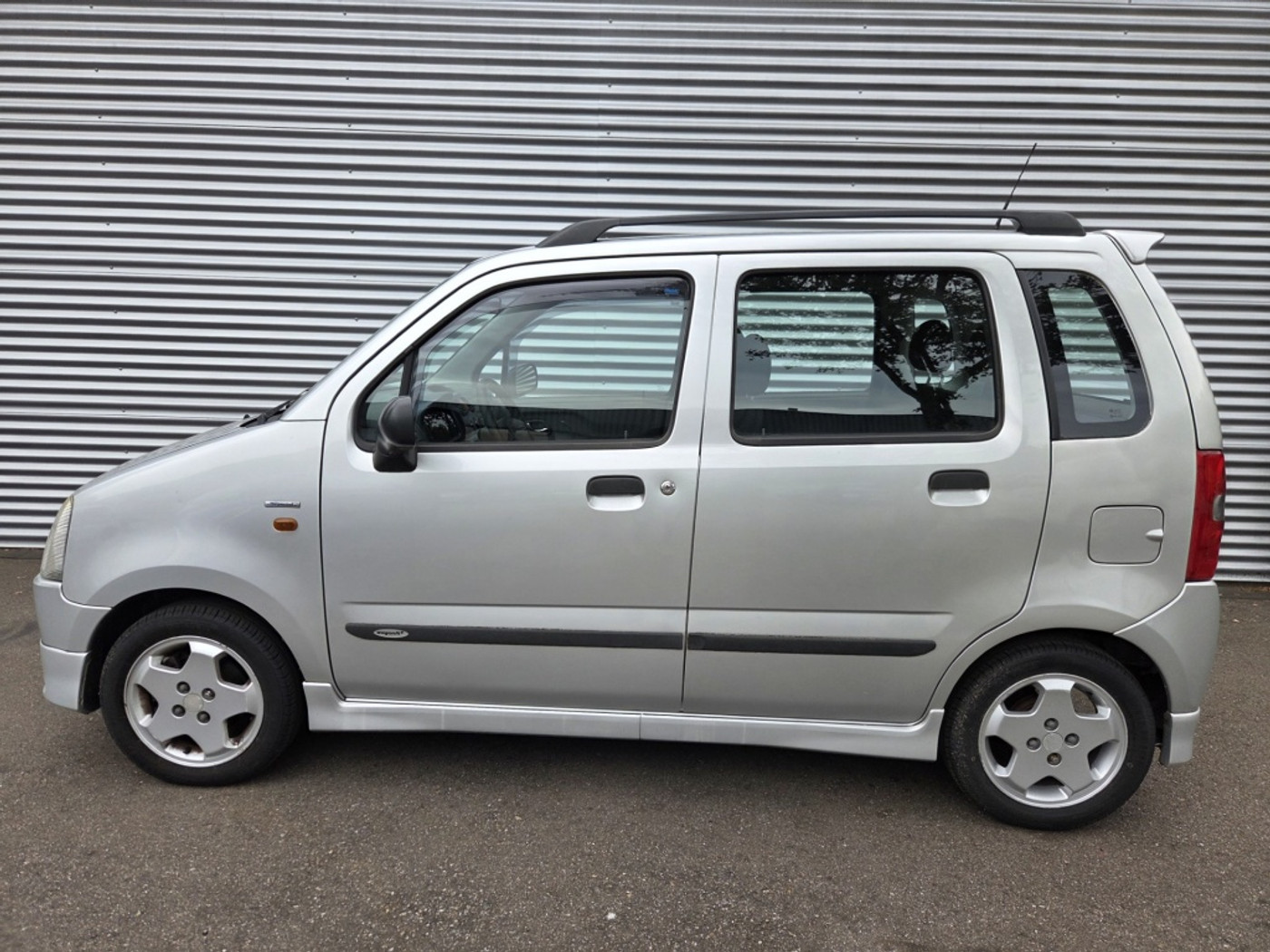 Foto van Suzuki Wagon R