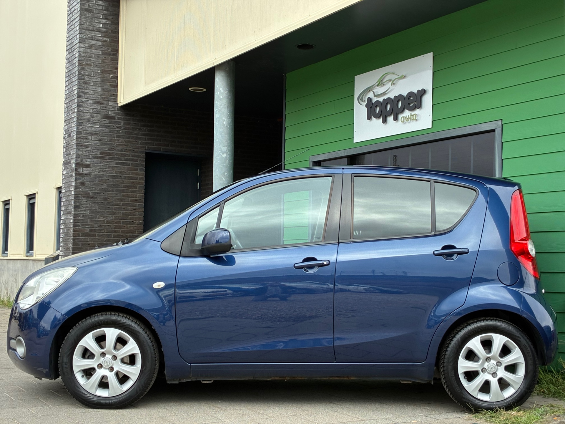 Foto van Opel Agila