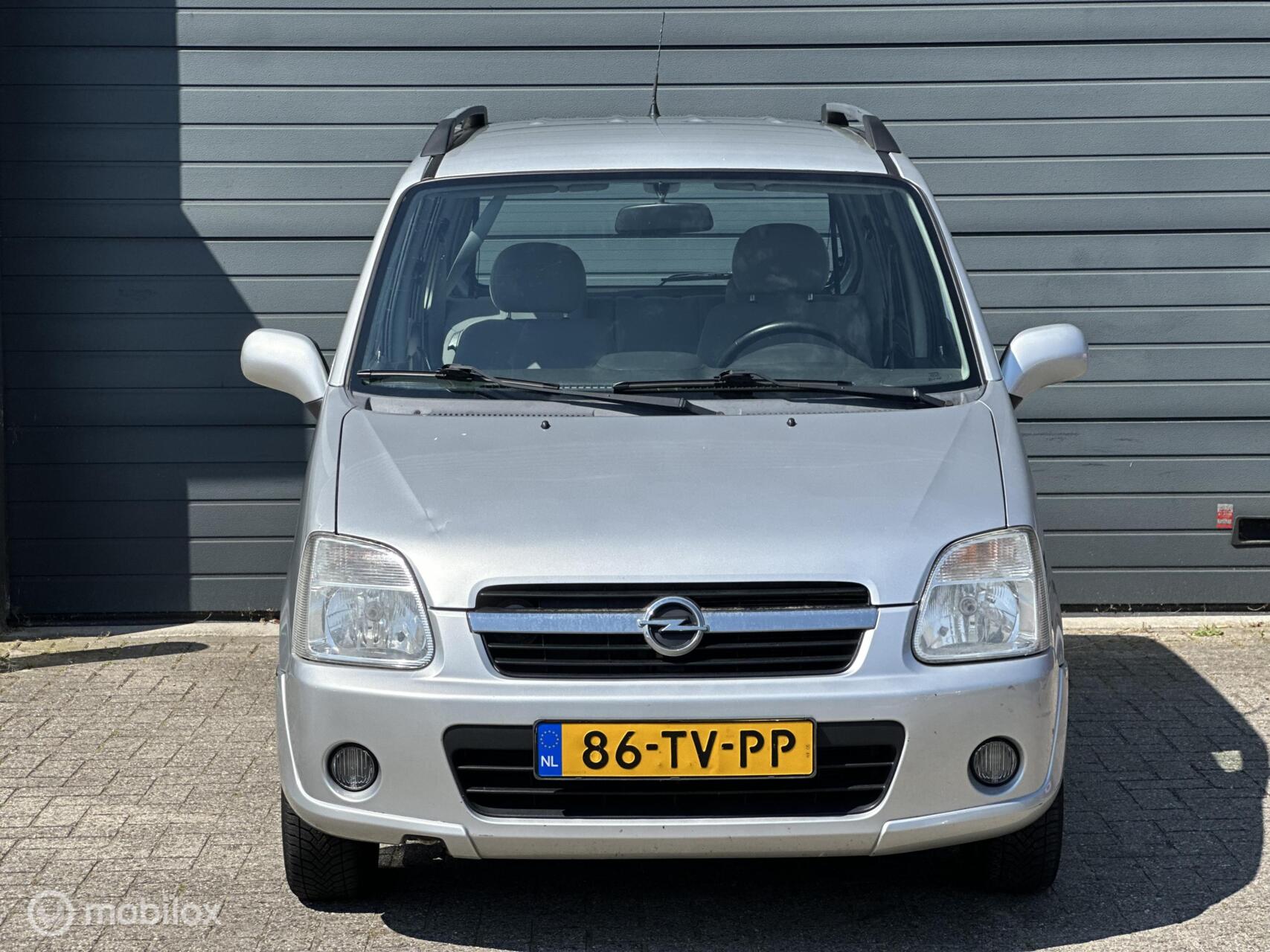 Foto van Opel Agila