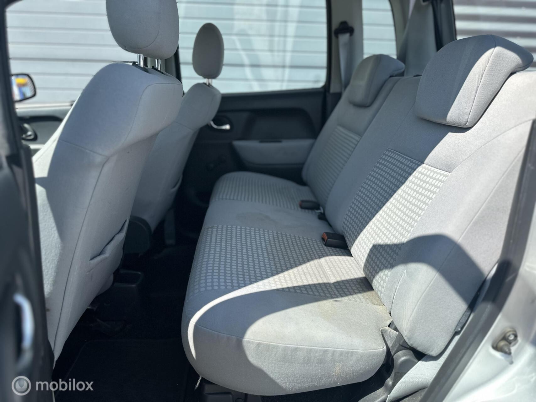 Foto van Opel Agila