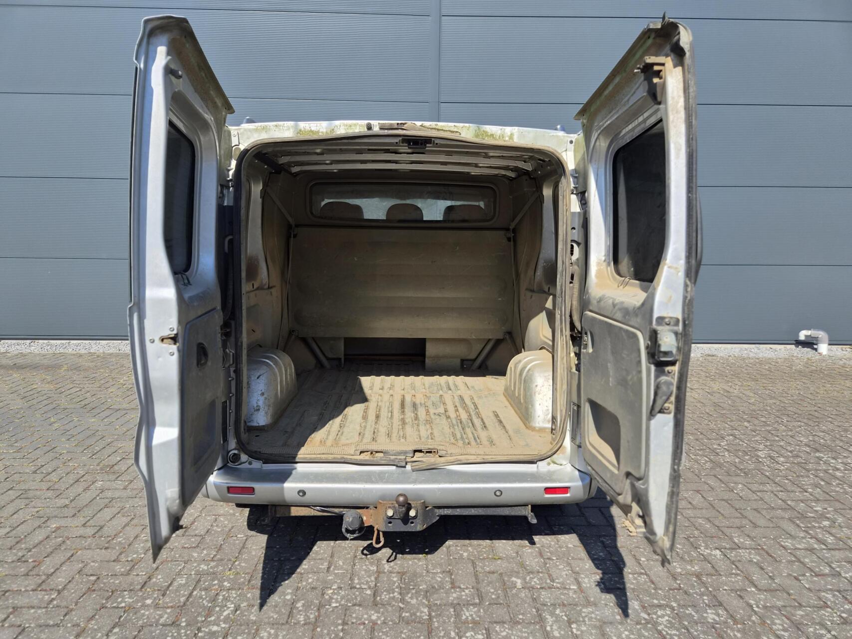 Foto van Renault Trafic 1000 L1 H1 1.9 Dci 82