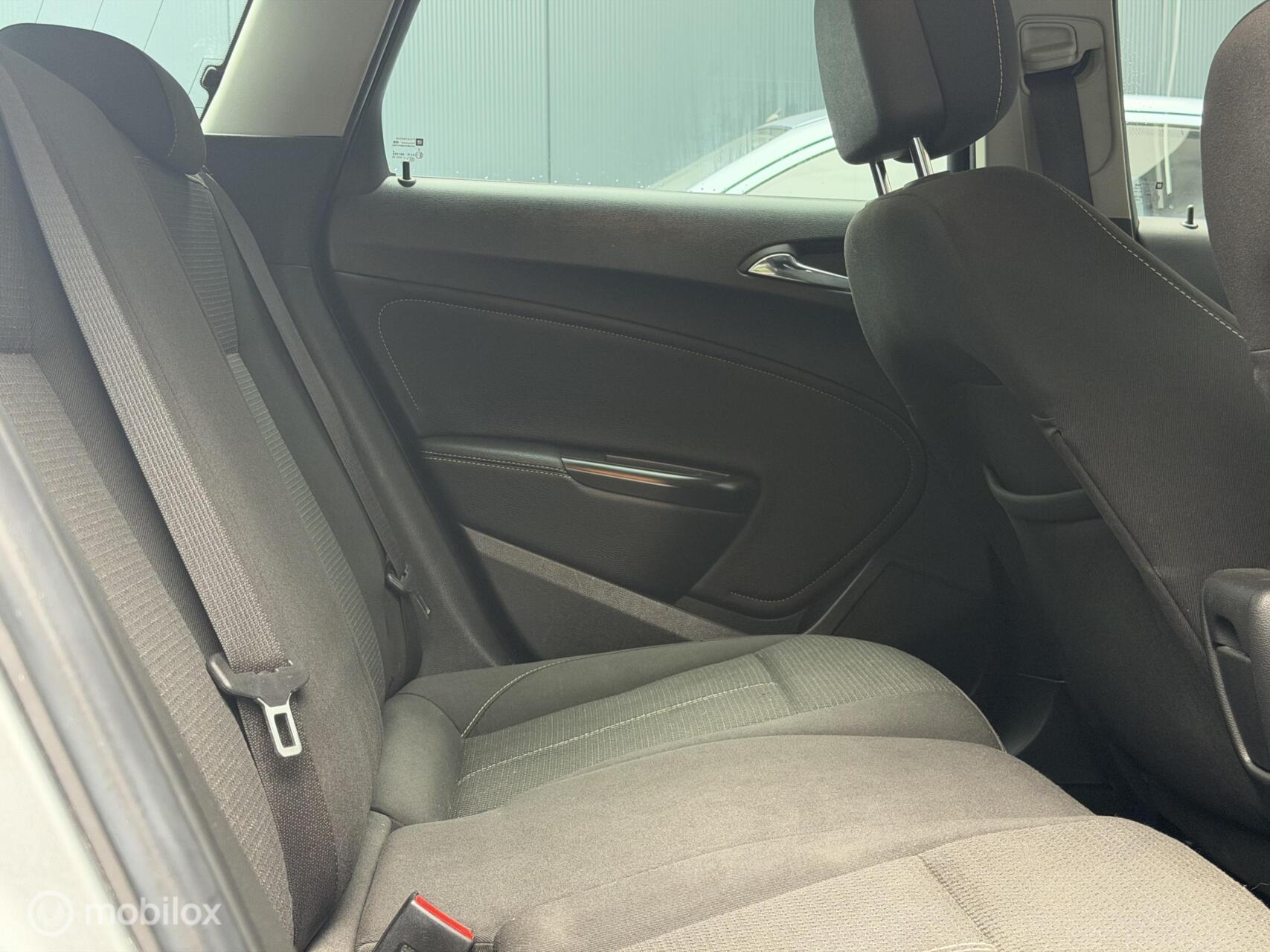 Foto van Opel Astra Sports Tourer