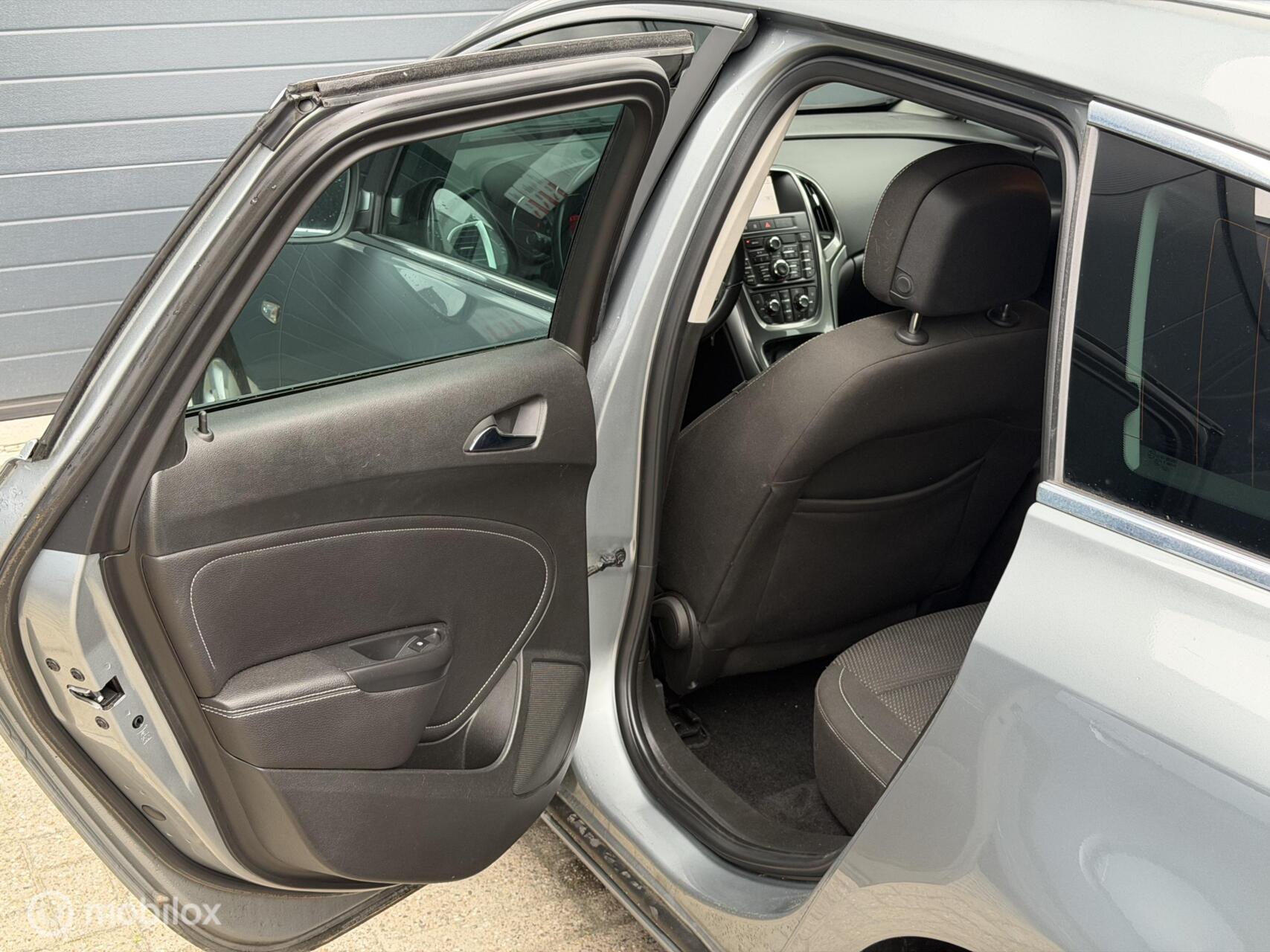 Foto van Opel Astra Sports Tourer