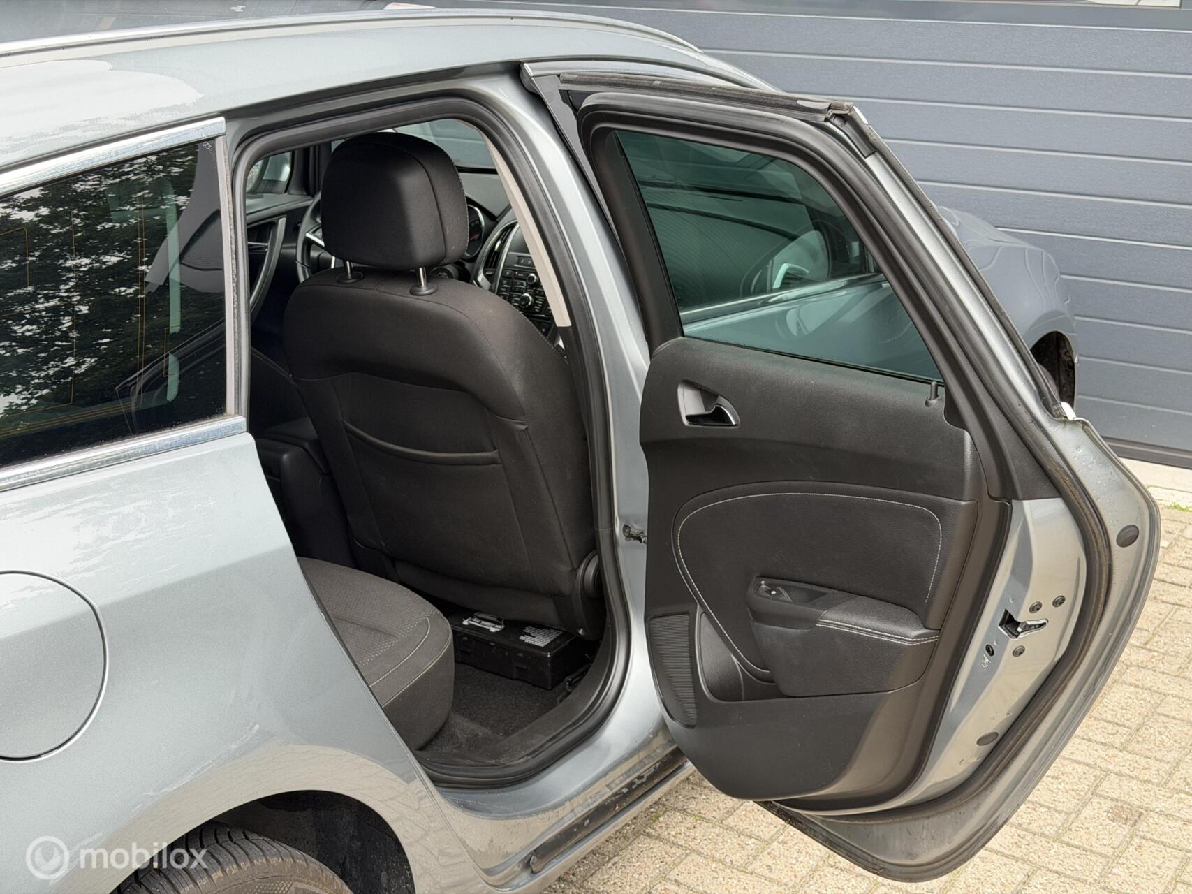 Foto van Opel Astra Sports Tourer