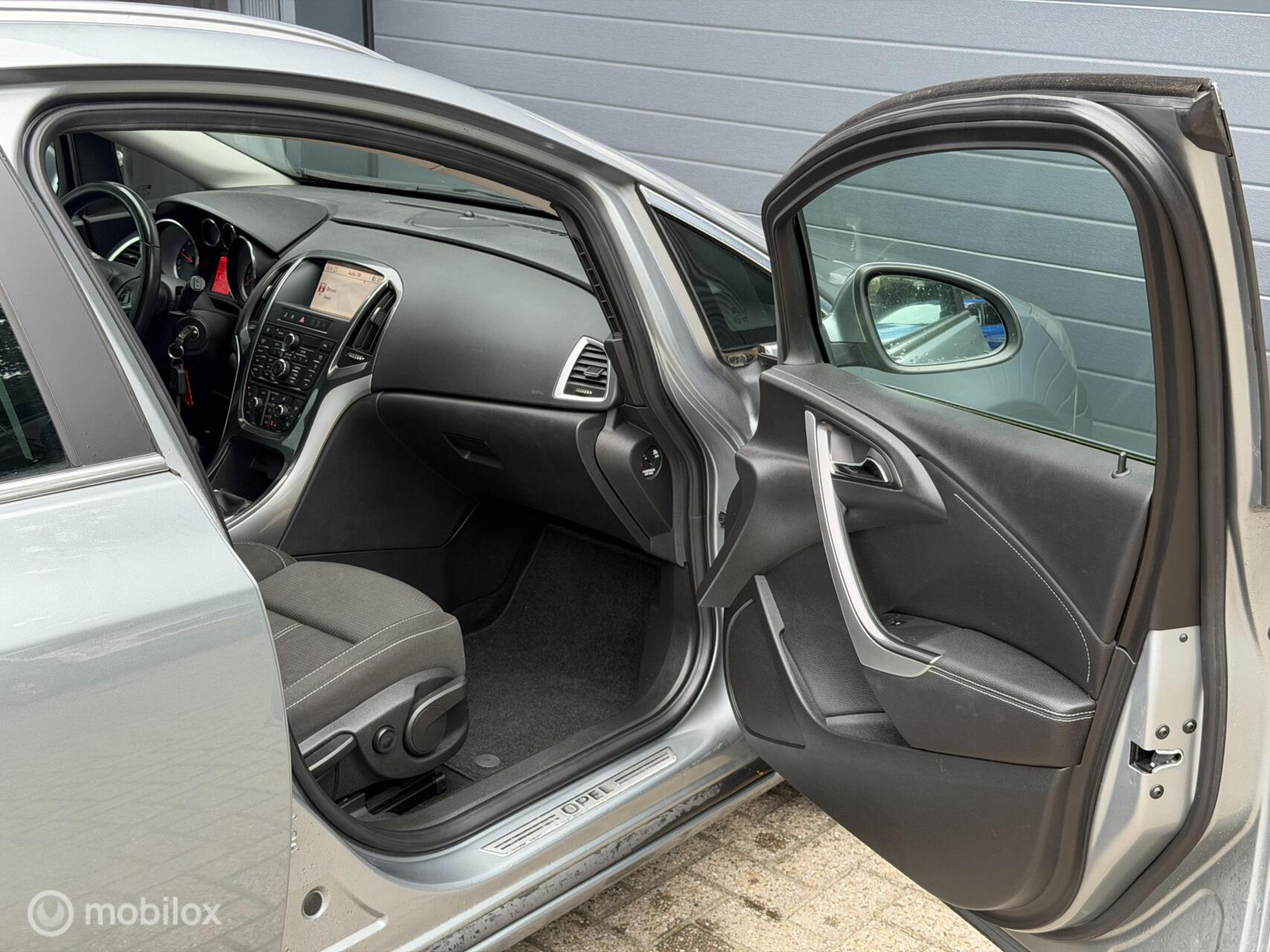 Foto van Opel Astra Sports Tourer