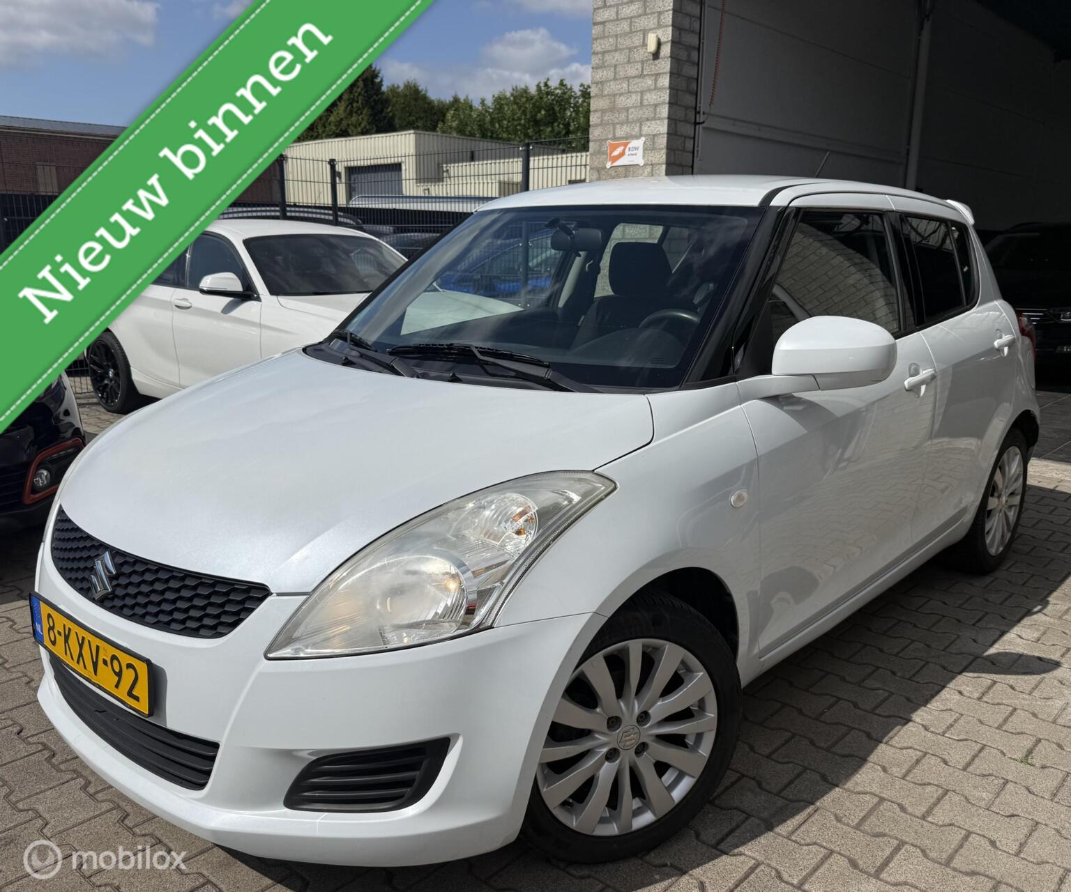 Suzuki Swift 1.2 Bandit EASSS / BJ 2013 / 5DRS / N.A.P 2013 - voorkant