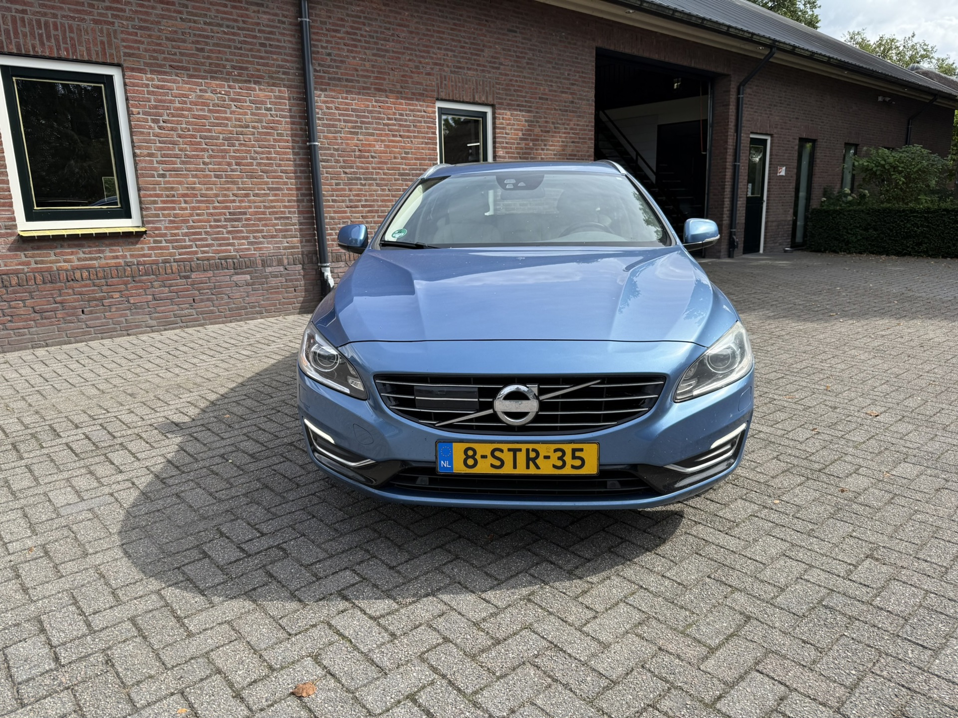 Foto van Volvo V60 Plug In Hybrid