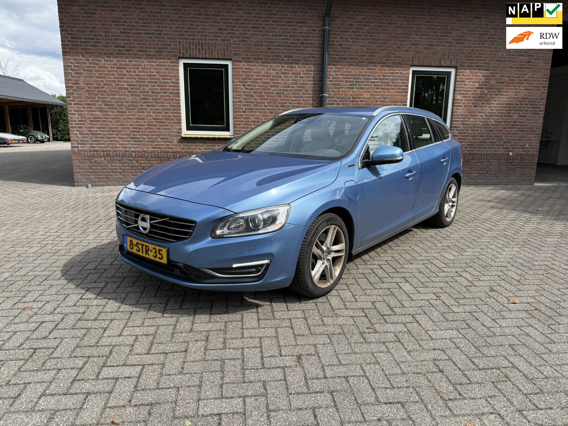 Volvo V60 Plug In Hybrid 2.4 D6 AWD Plug-In Hybrid Summum (airco werkt niet) 2013 - voorkant