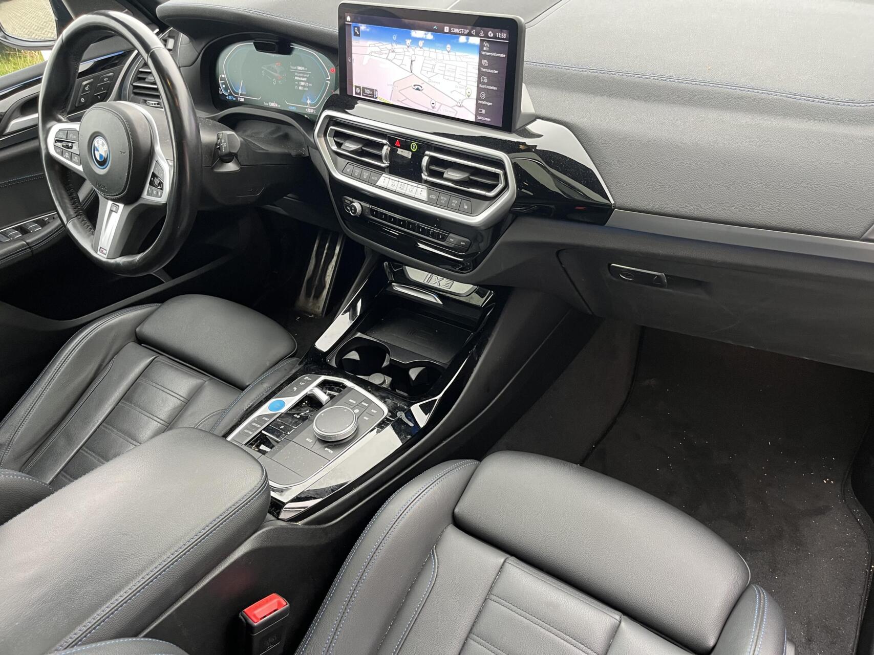 Foto van BMW Ix3