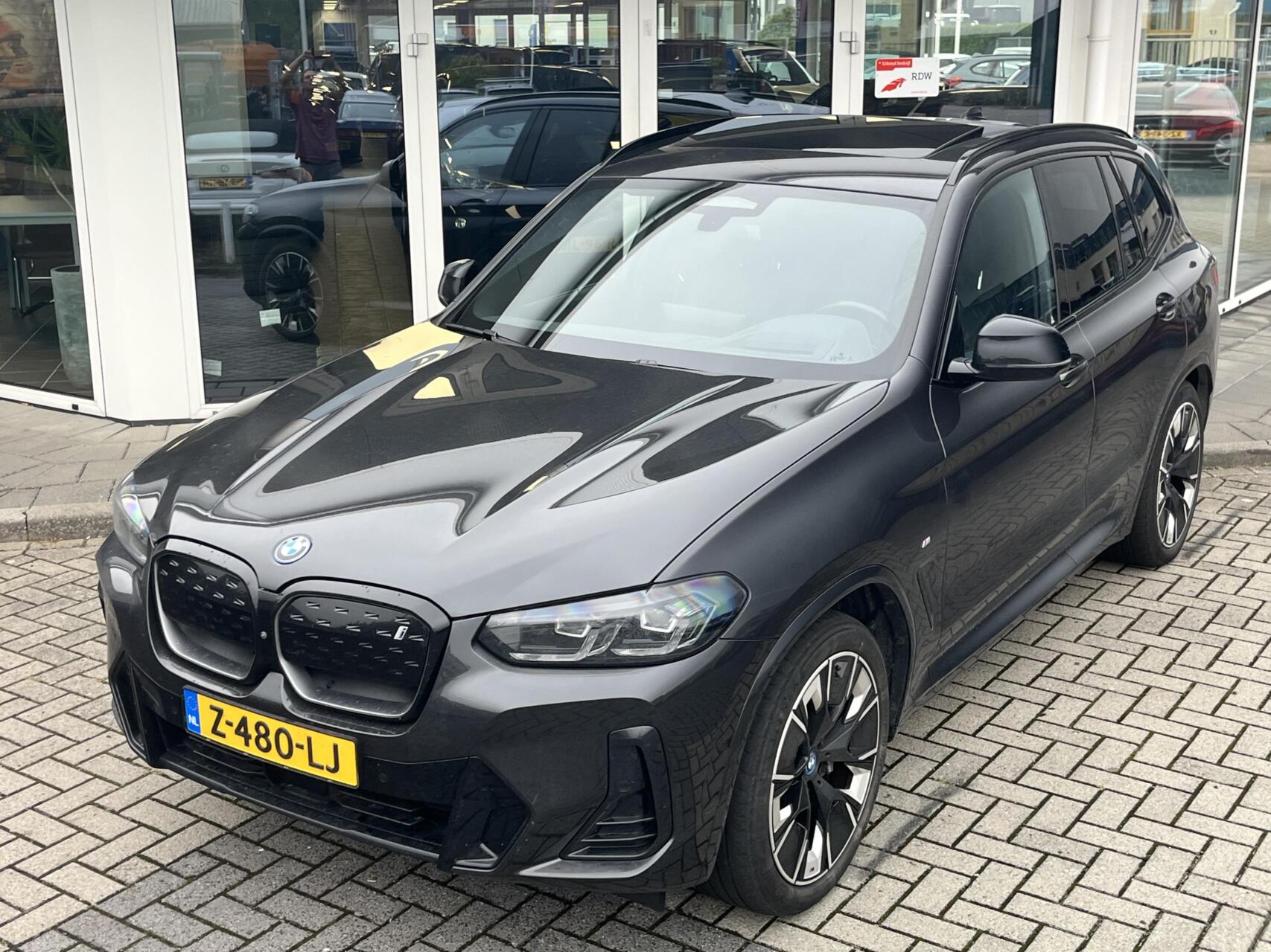 Foto van BMW Ix3