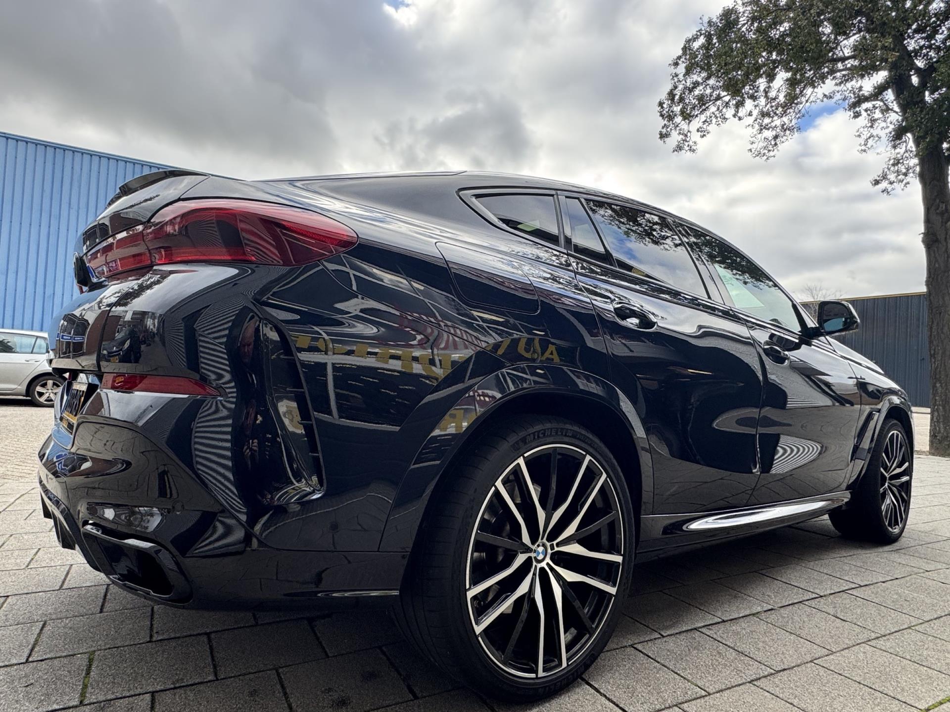 Foto van BMW X6 Xdrive30d