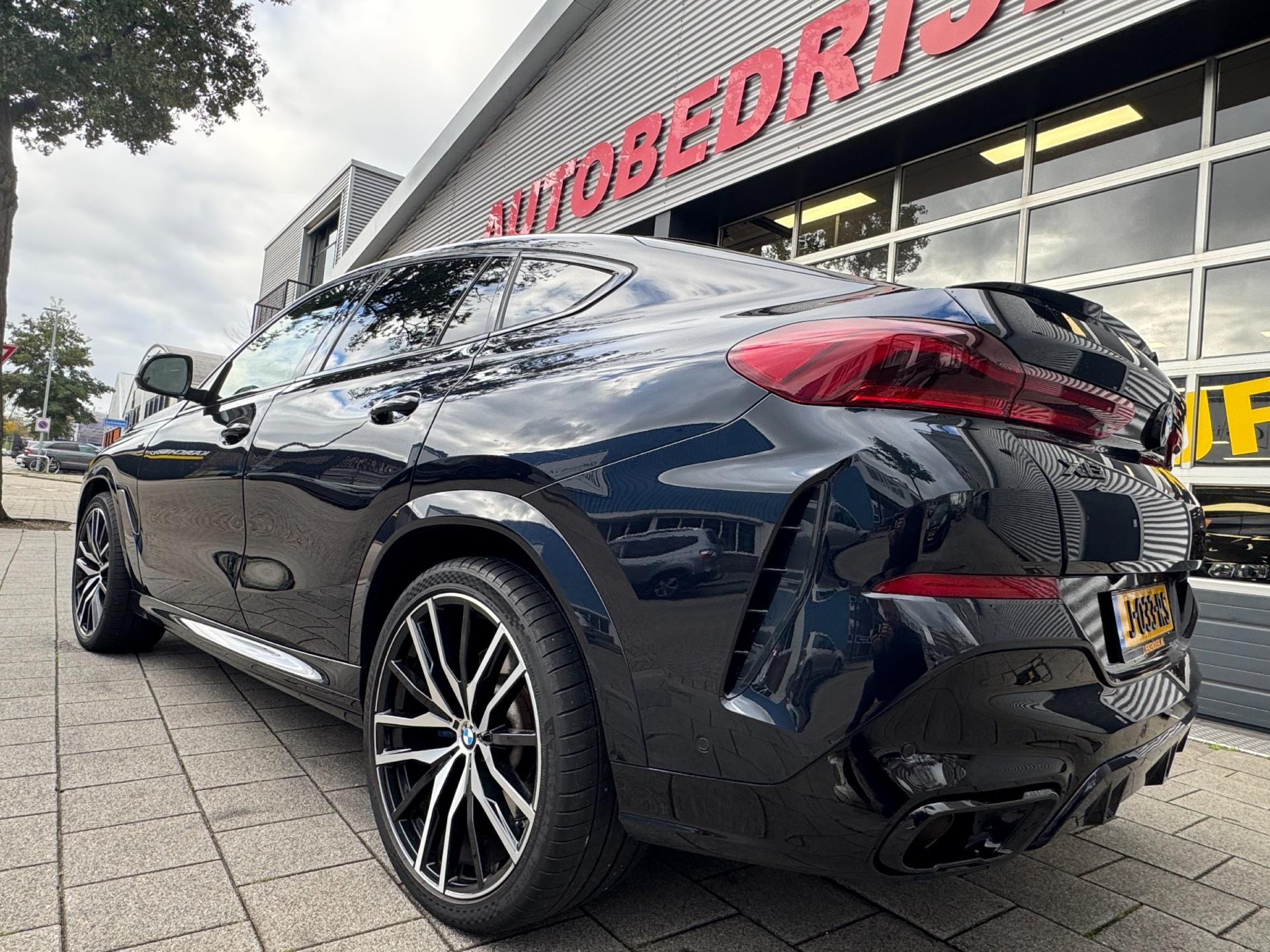 Foto van BMW X6 Xdrive30d