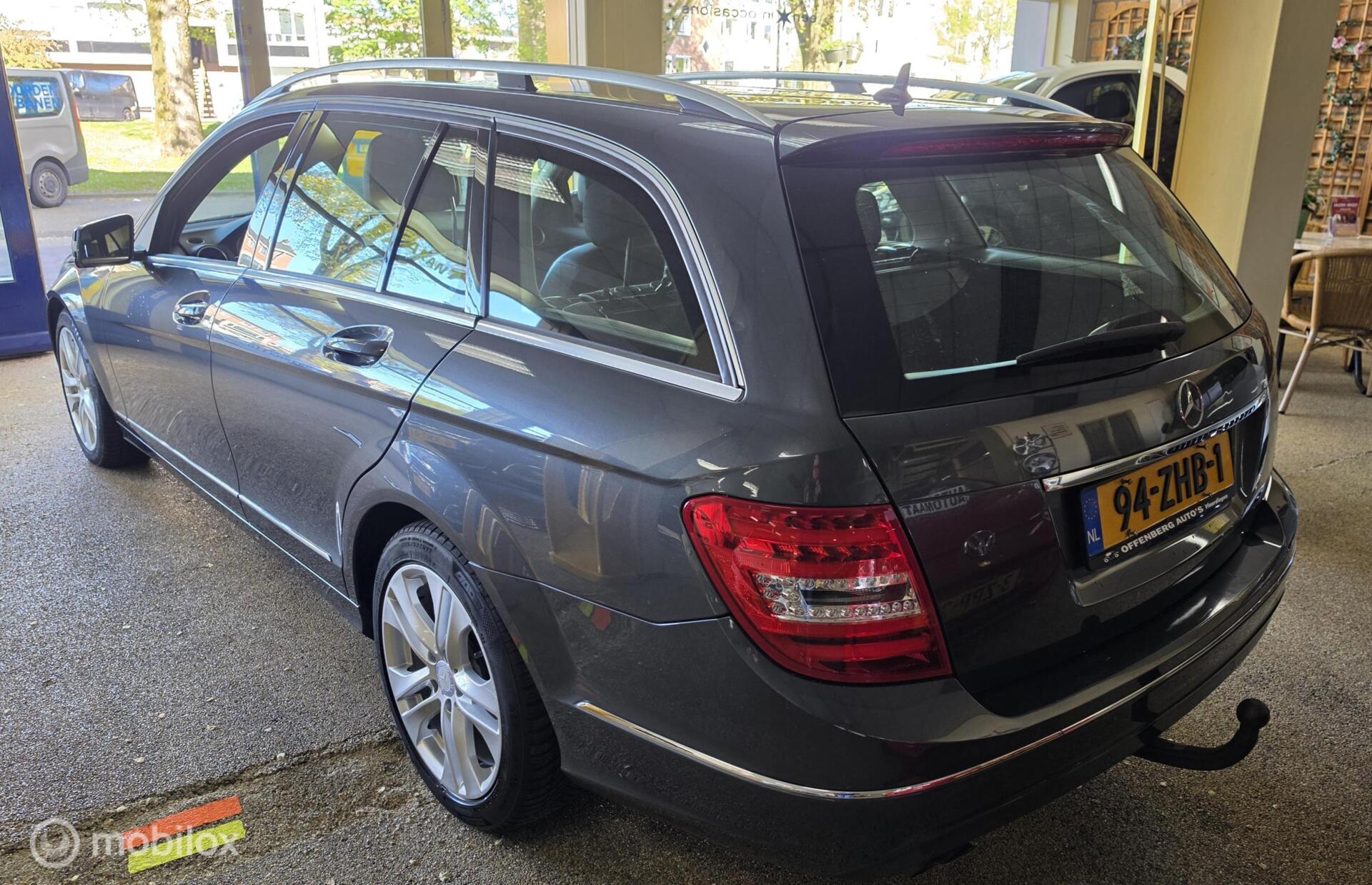 Foto van Mercedes-Benz C 180