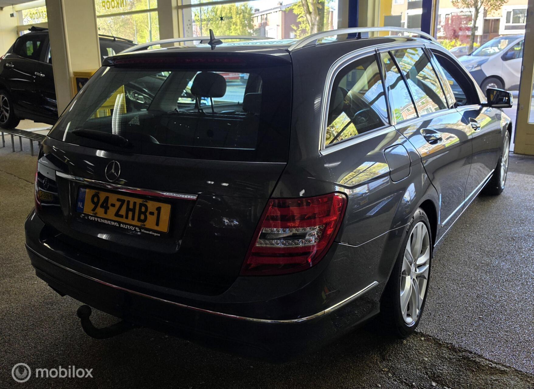 Foto van Mercedes-Benz C 180
