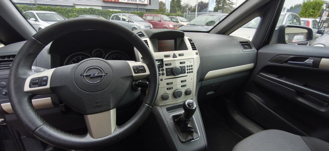 Foto van Opel Zafira