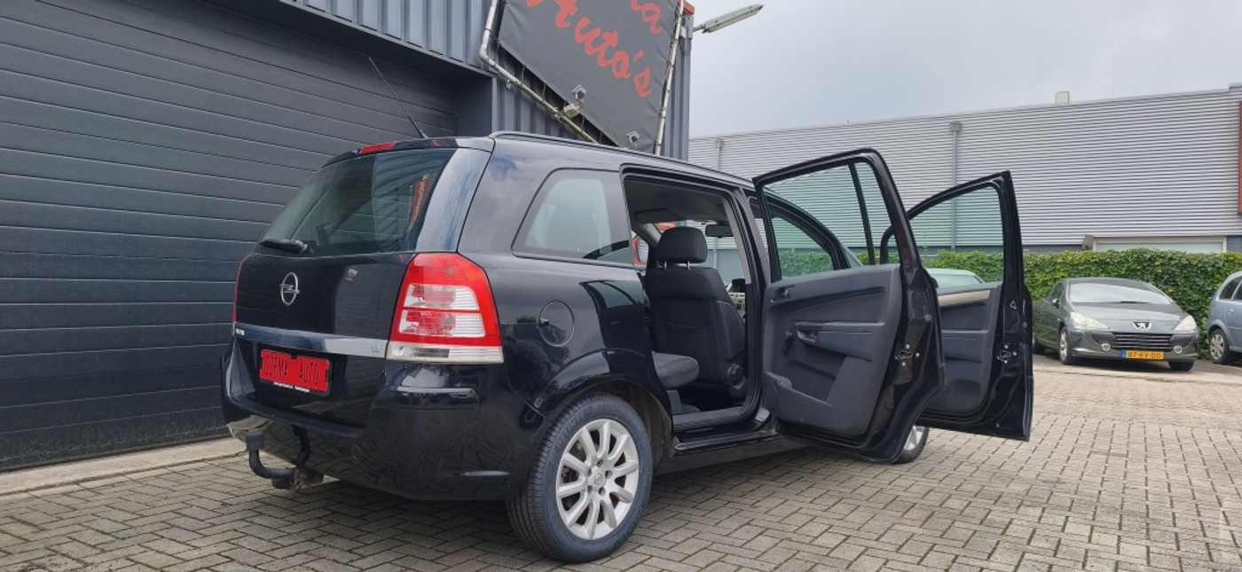 Foto van Opel Zafira
