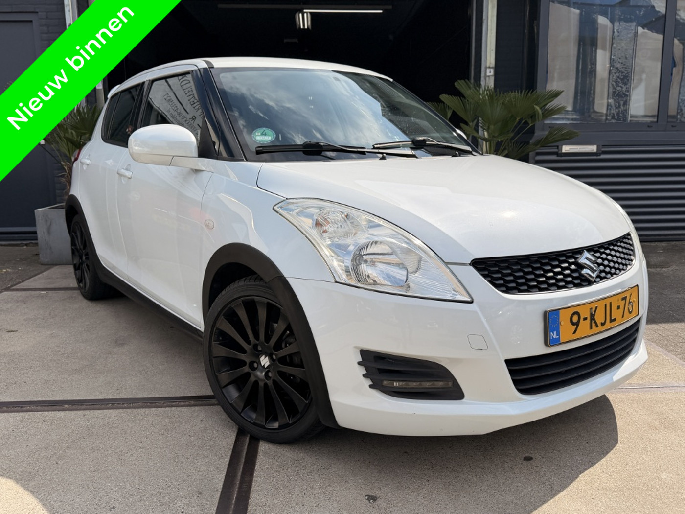 Suzuki Swift 1.2 Comfort EASSS 2013 - voorkant