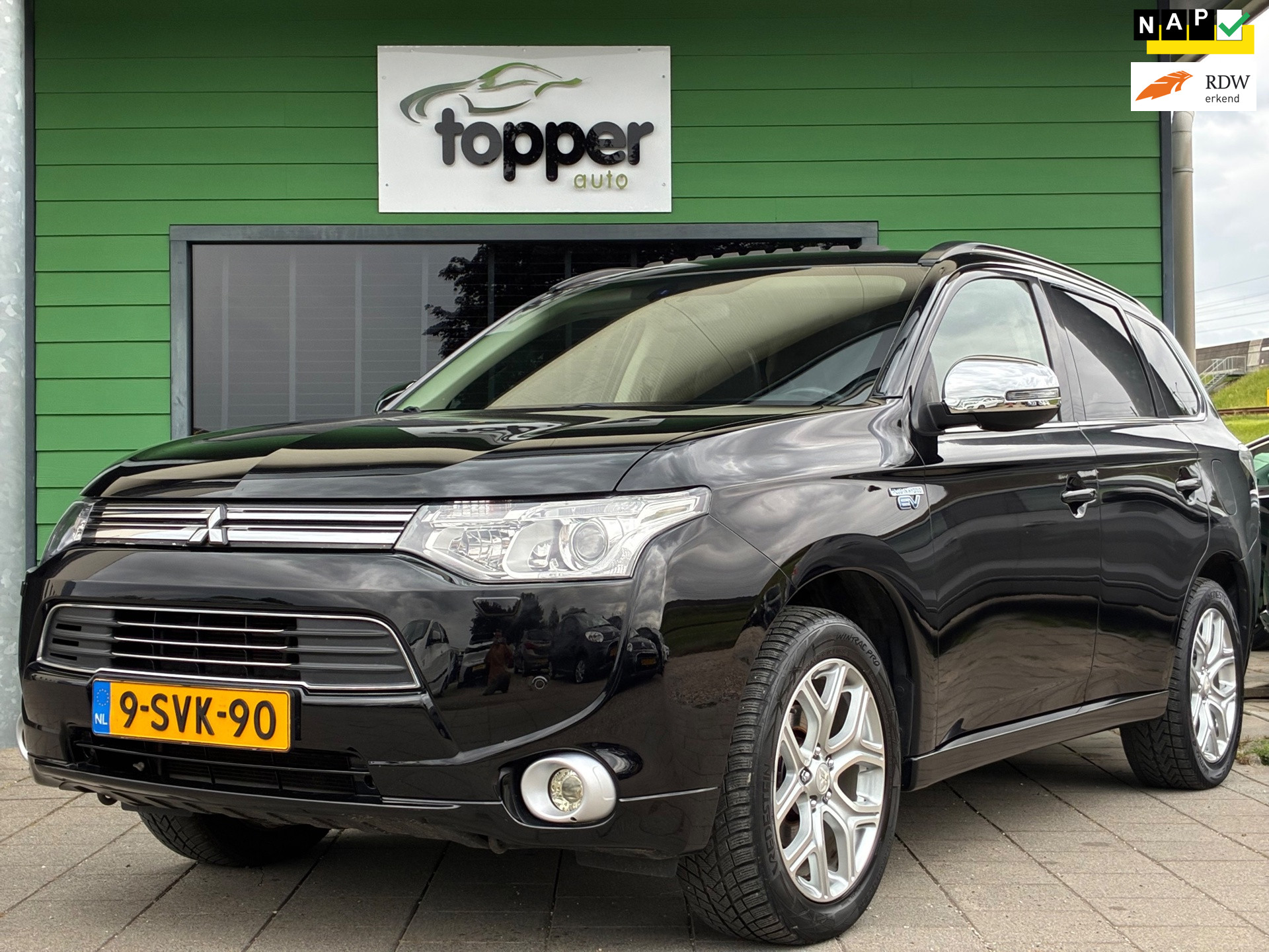 Mitsubishi Mitsubishi Outlander 2.0 PHEV Instyle|Panoramadak|Camera|Navigatie|Trekhaak 2013 - voorkant