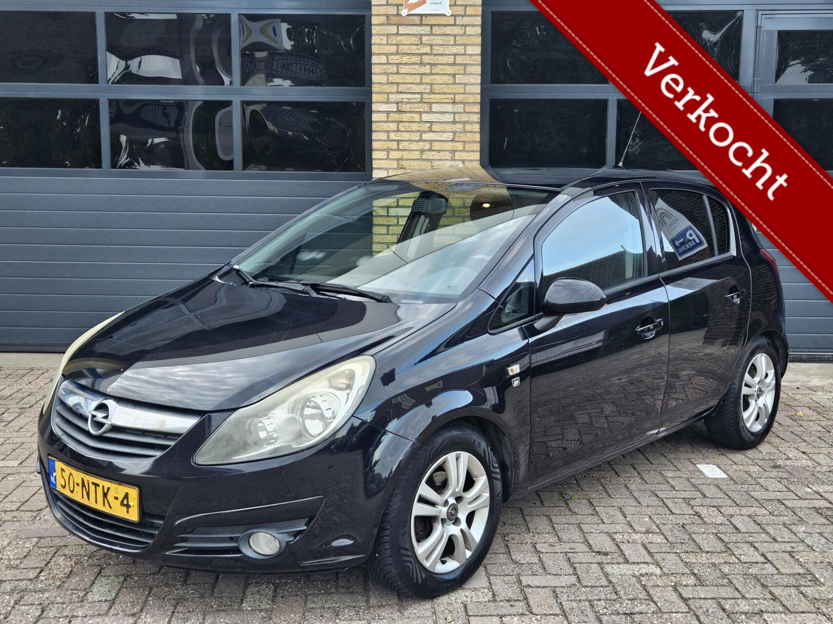 Opel Corsa 1.3 CDTi Cosmo | HANDEL/EXPORT | Airco | Trekhaak 2010 - voorkant