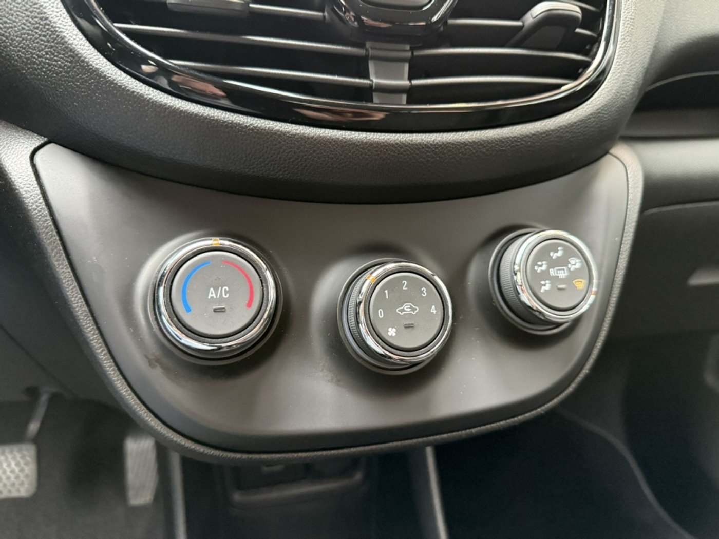 Foto van Opel Karl / Viva