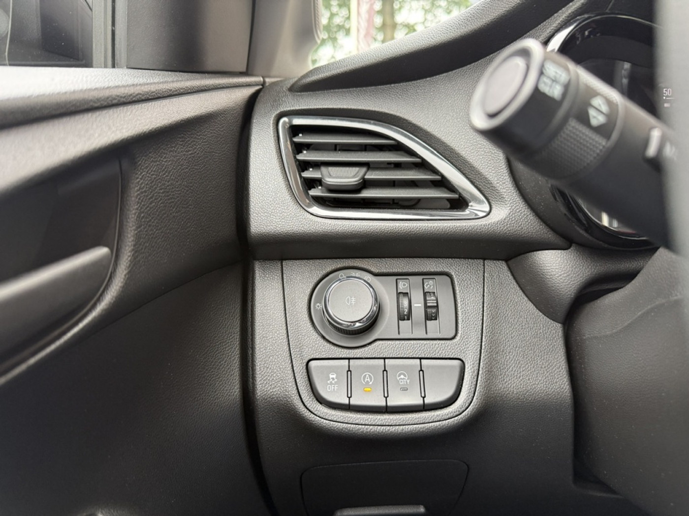 Foto van Opel Karl / Viva