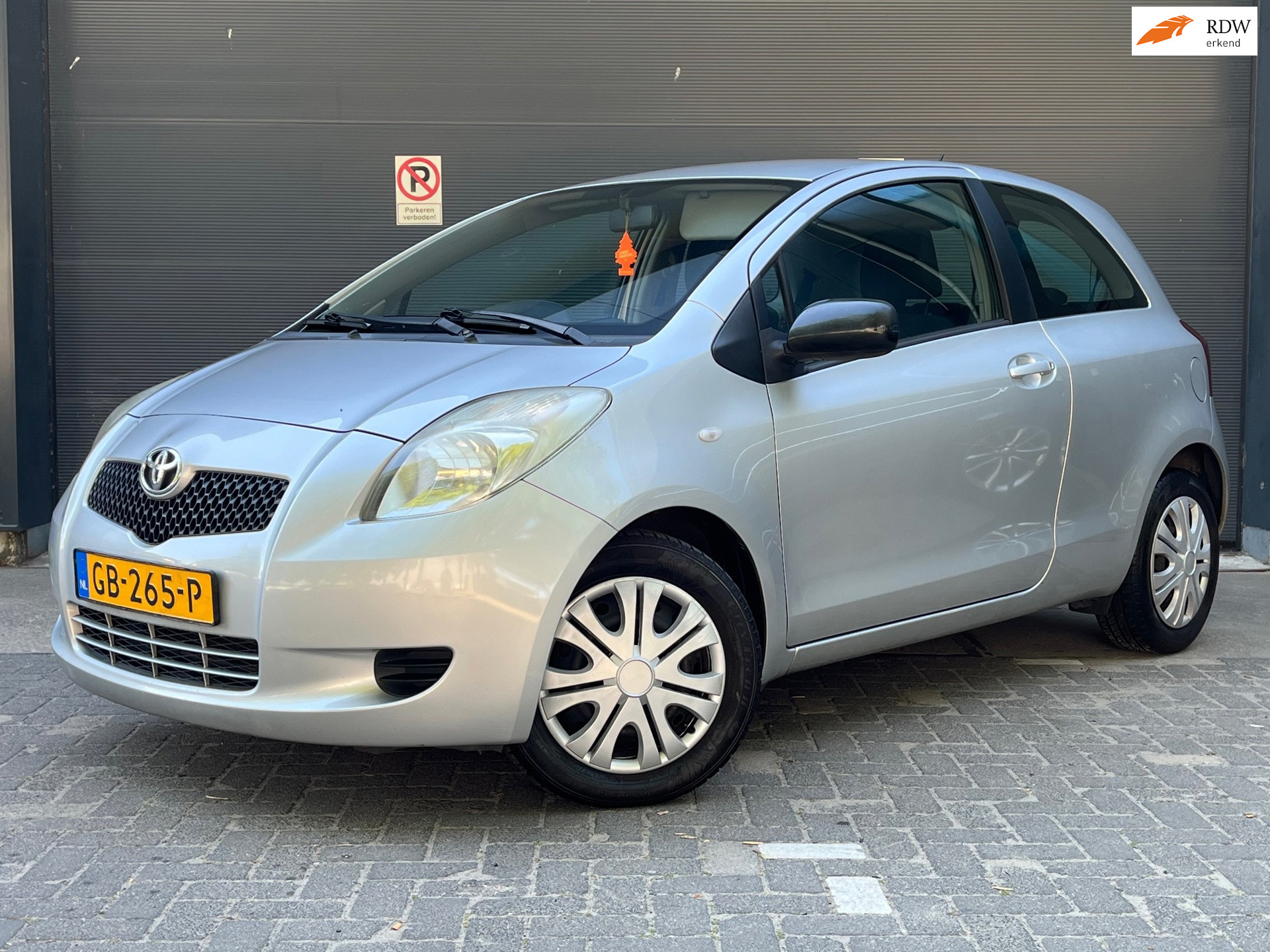 Toyota Yaris 1.3 VVTi Terra 2006 - voorkant