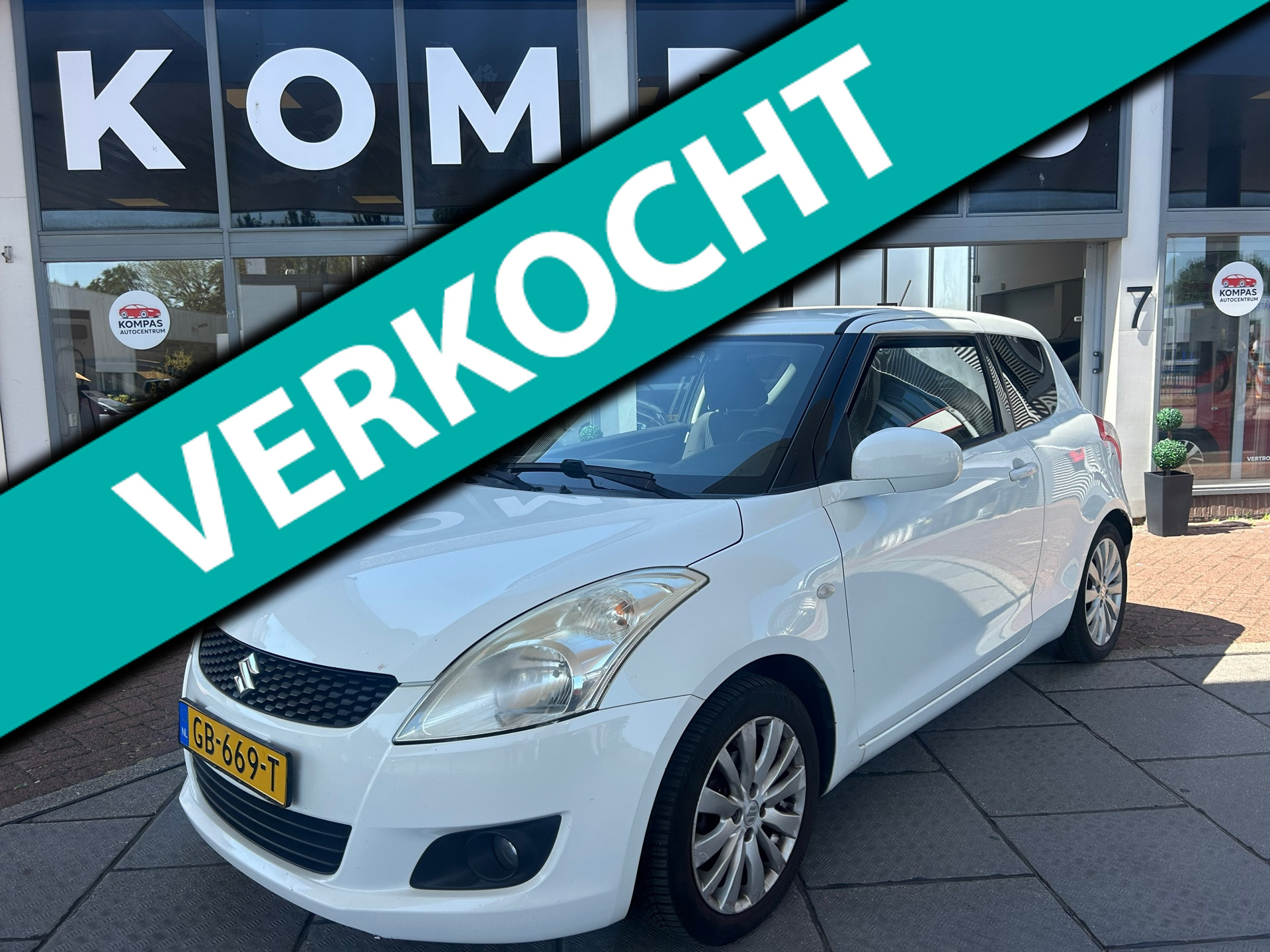 Suzuki Swift 1.2 Base |Airco|USB|Nw.Apk|LM.Velgen|EL.Ramen|Vol.Onderhoud| 2011 - voorkant