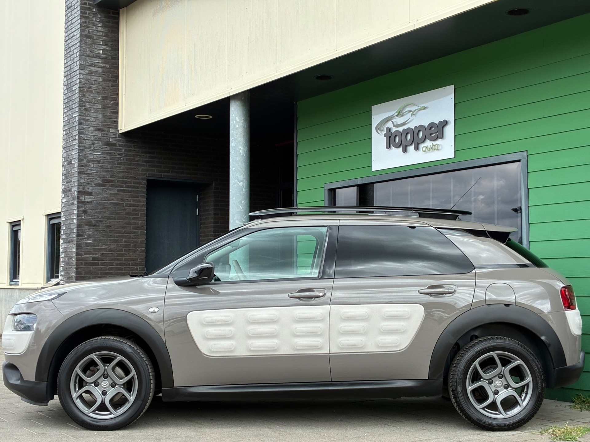 Foto van Citroen C4 Cactus