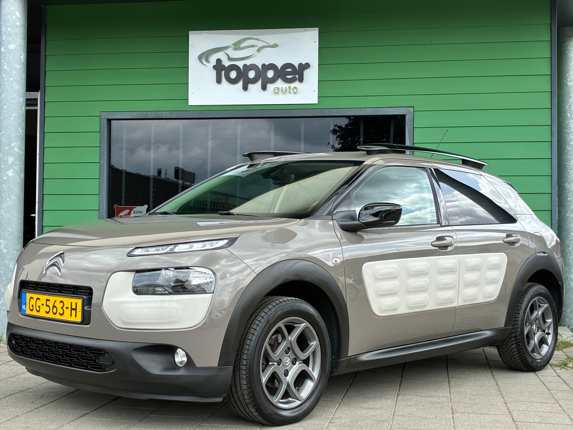 Foto van Citroen C4 Cactus